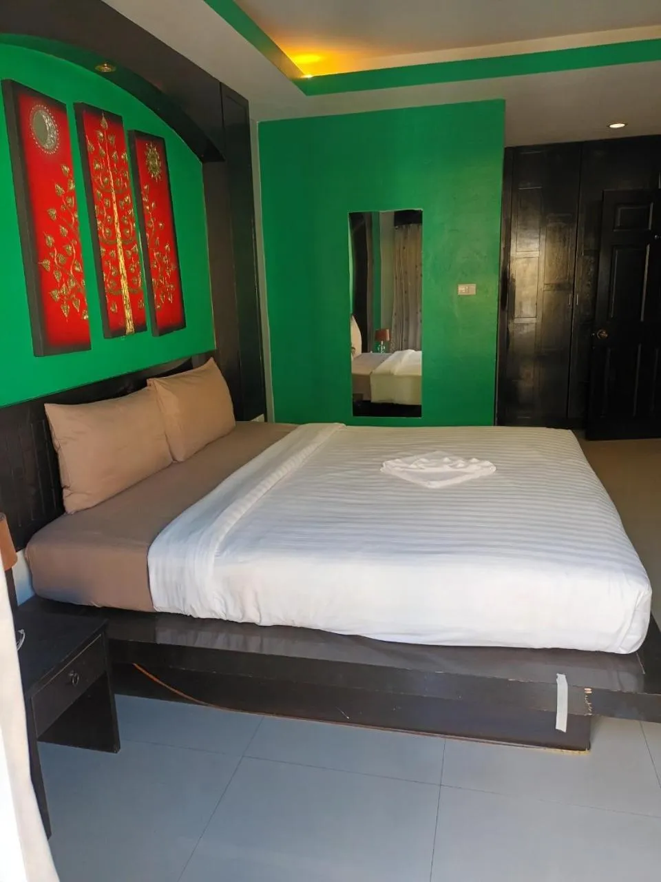 Bed in New Lavender Hotel Patong