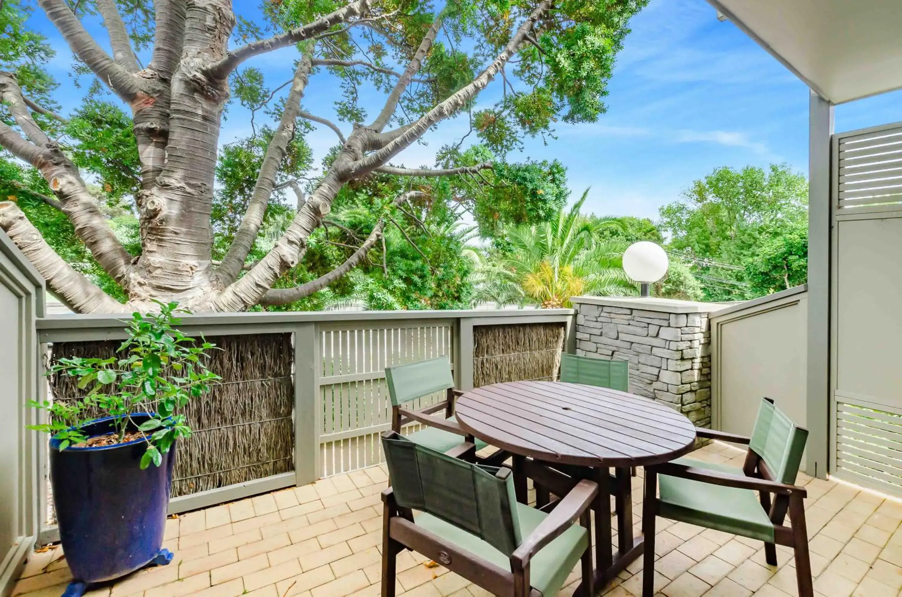 Two-Bedroom Apartment (Access) in Raumati Sands Resort Two-Bedroom Apartment (Access) in Raumati Sands Resort