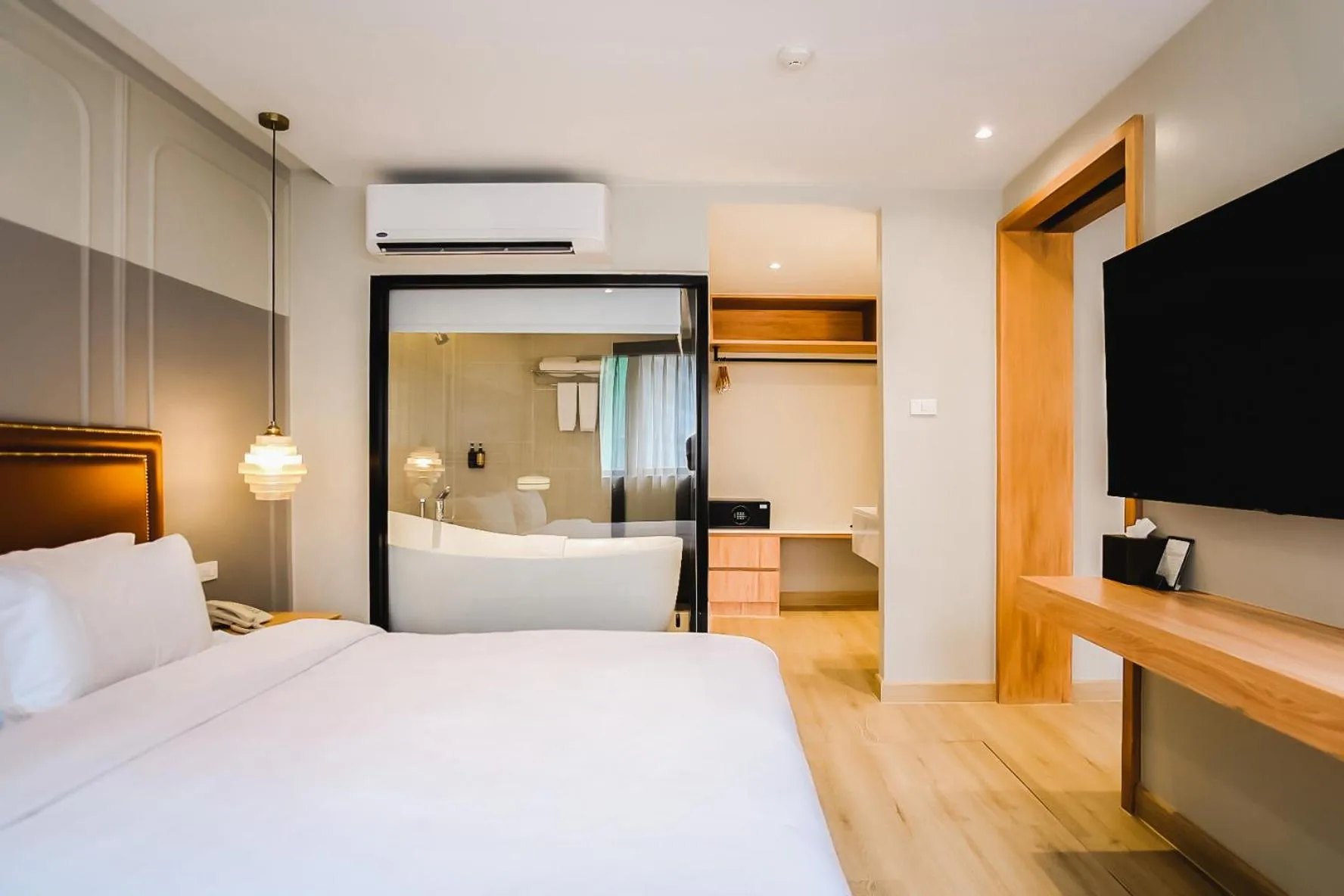 Bathroom, Bed in THEE Bangkok by TH District "newly renovated"
