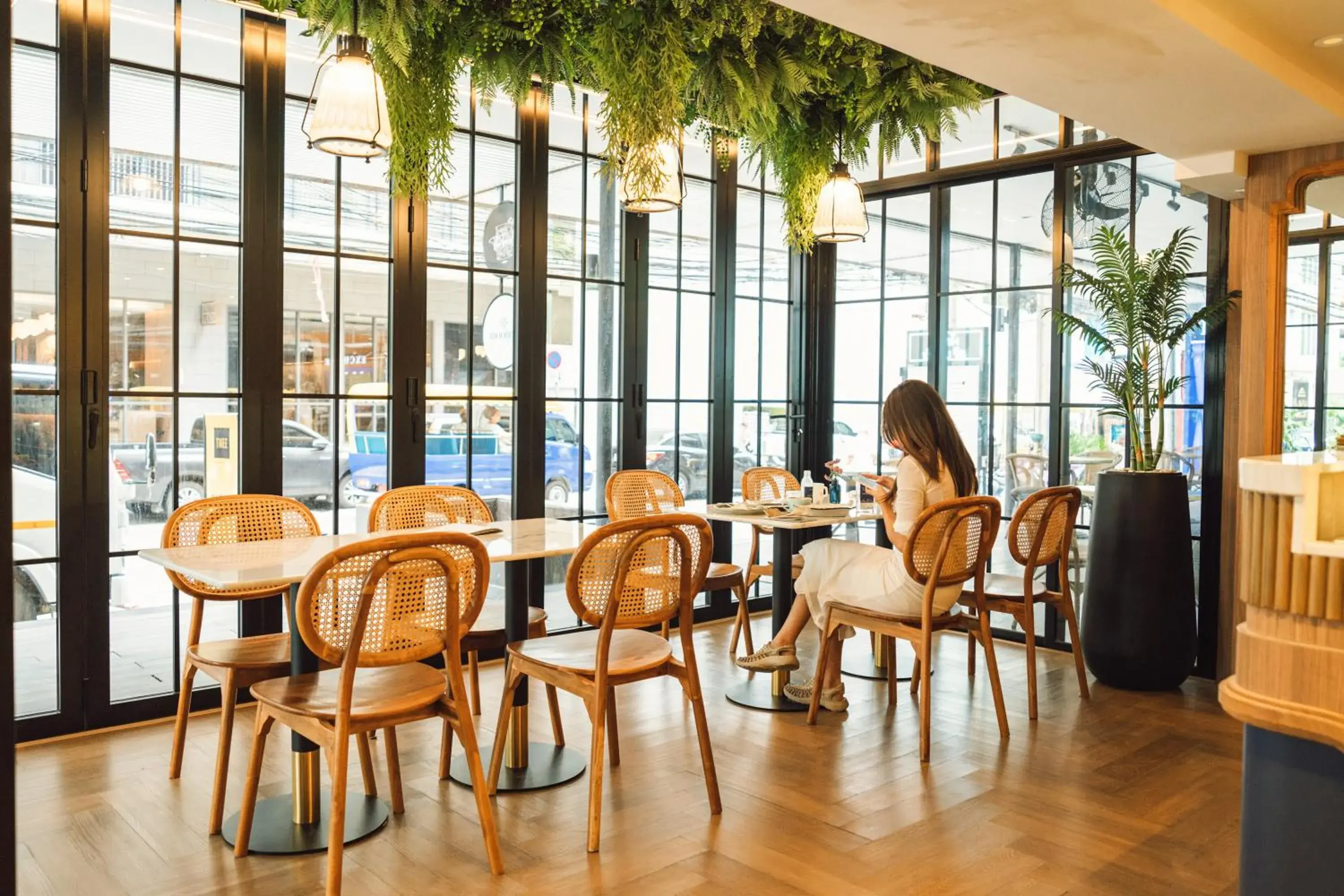 Restaurant/places to eat in THEE Bangkok by TH District "newly renovated" Restaurant/places to eat in THEE Bangkok by TH District "newly renovated"