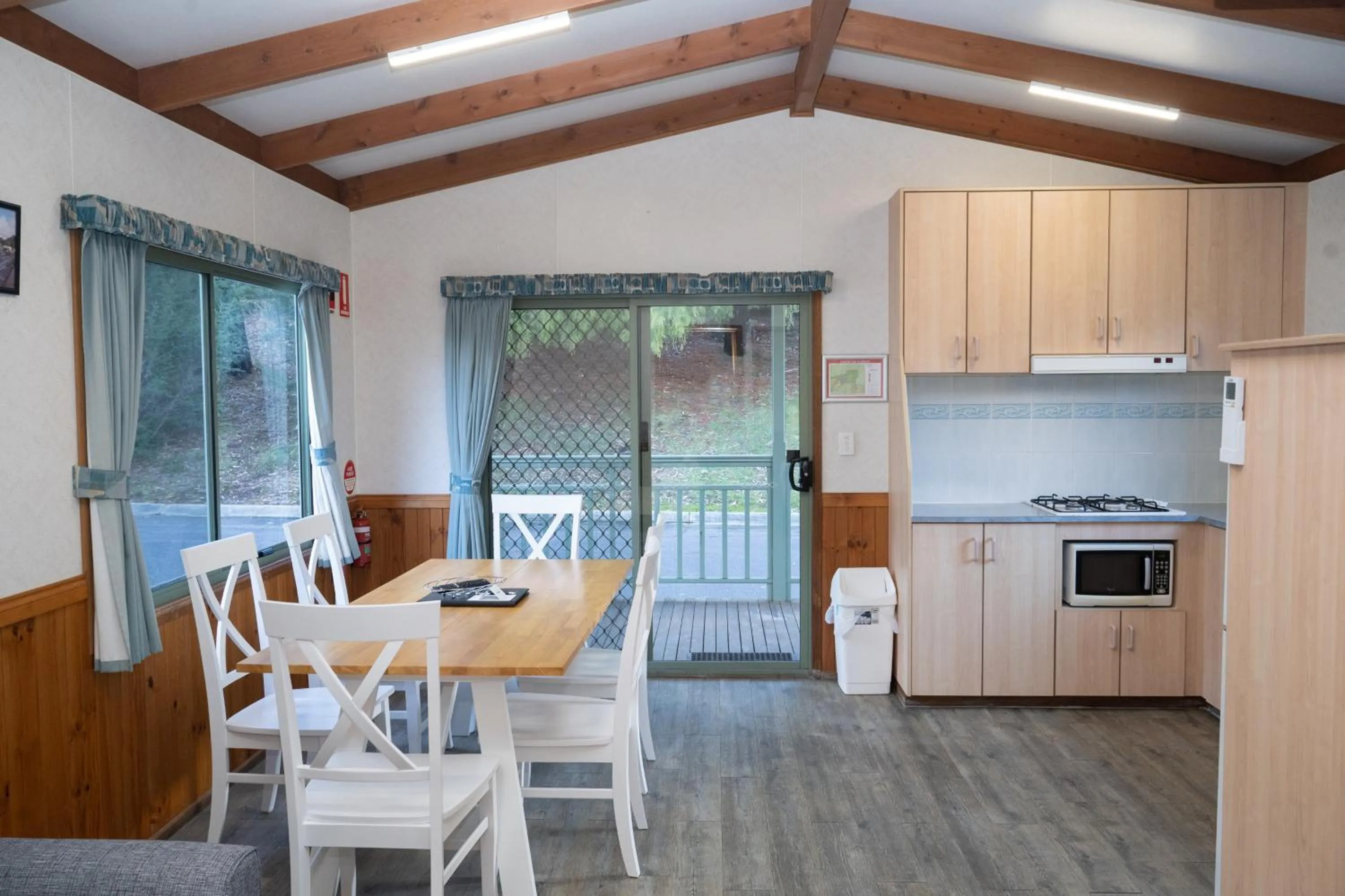 Kitchen or kitchenette in Breeze Holiday Parks - Halls Gap