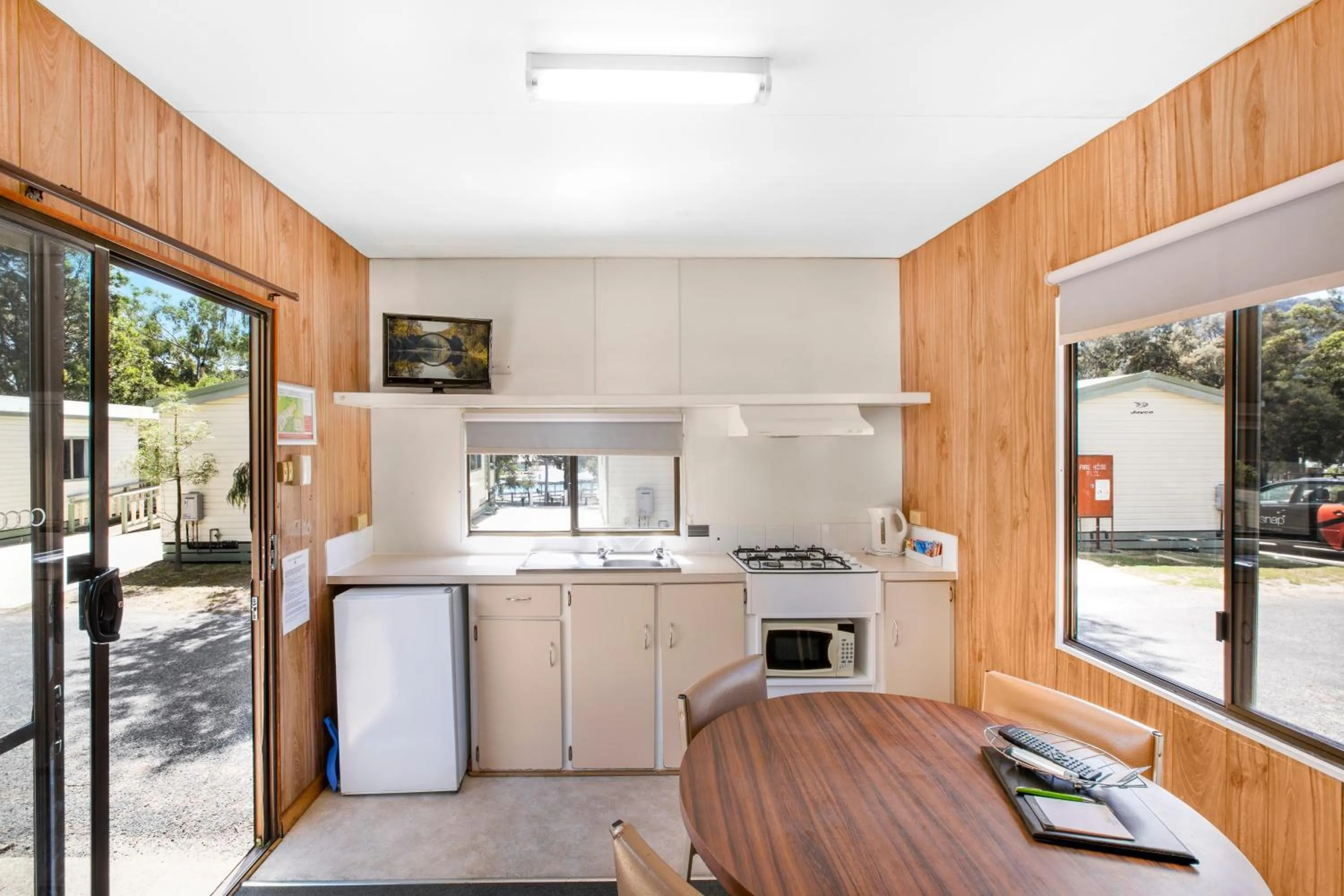 Kitchen or kitchenette in Breeze Holiday Parks - Halls Gap