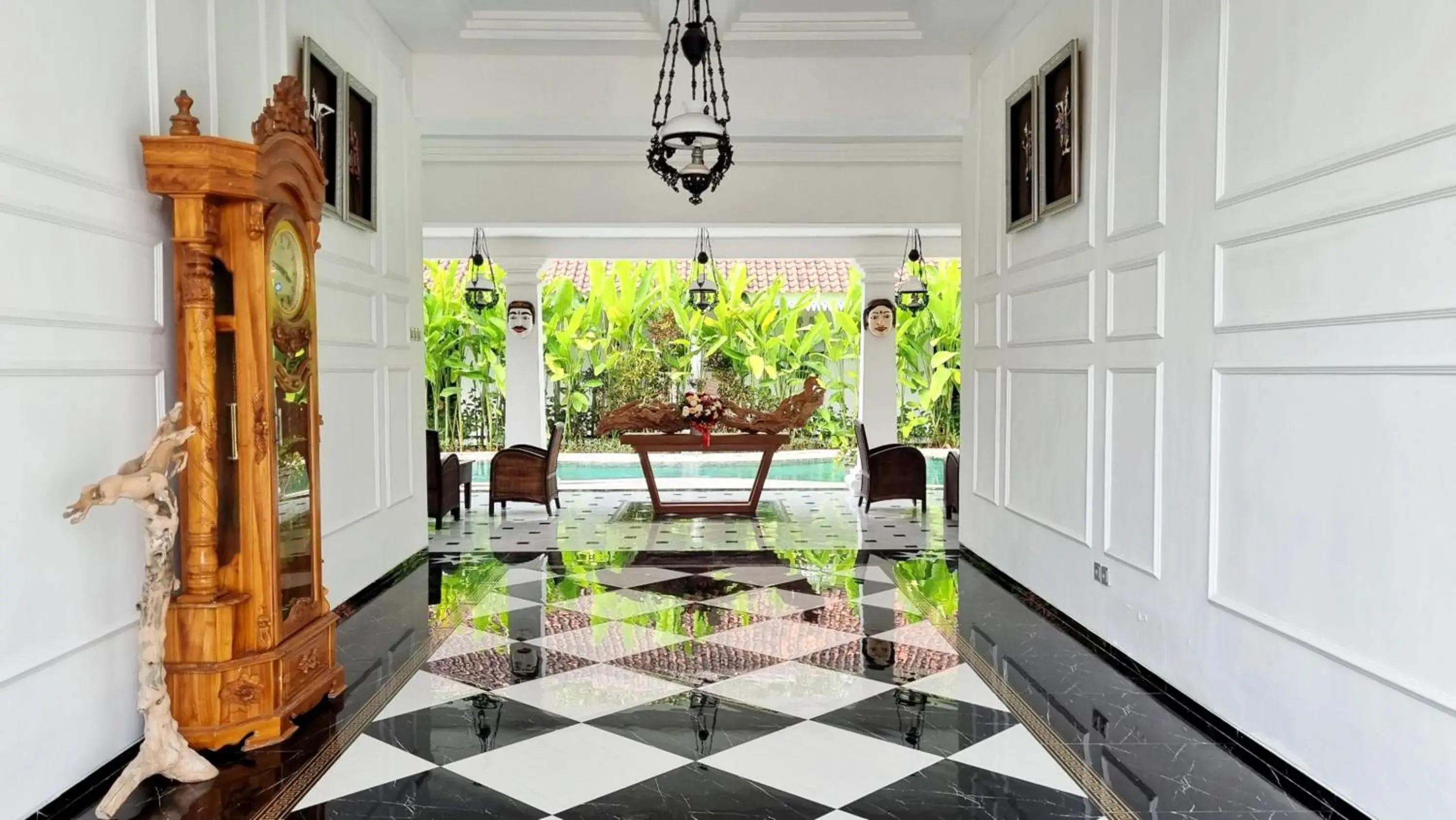 Facade/entrance in Omatha Village Facade/entrance in Omatha Village