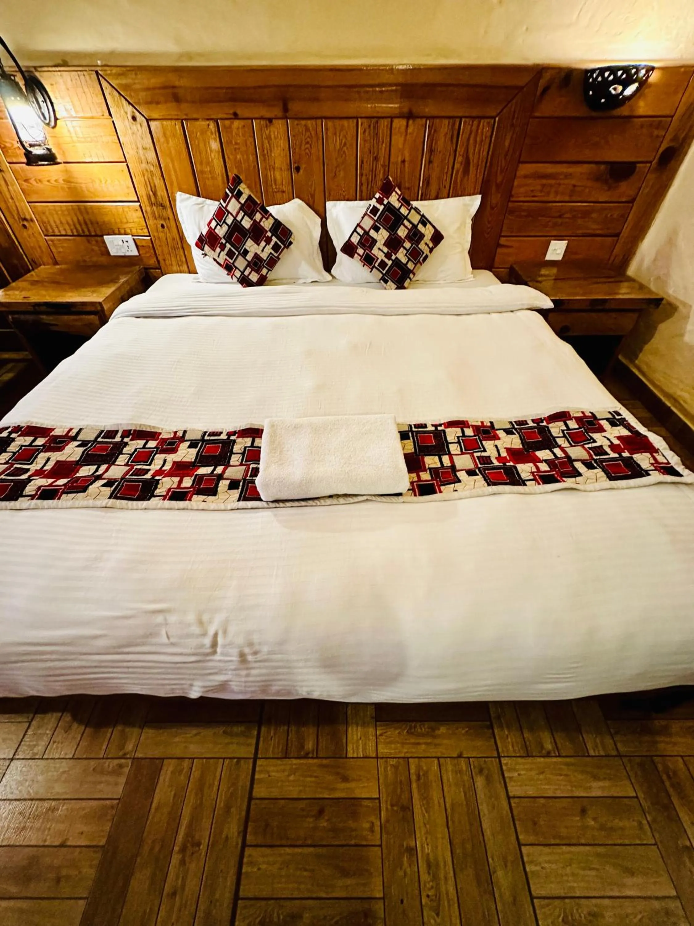 Bed in Hotel Tourist Residency