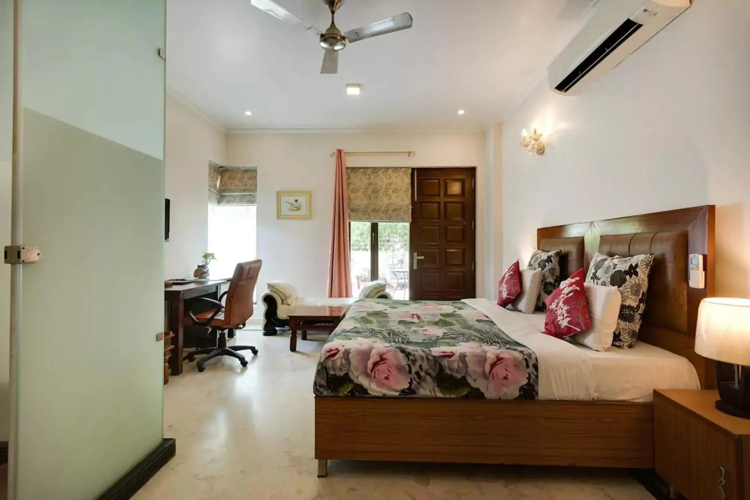 Bed in Perch Arbor Suites Bed in Perch Arbor Suites