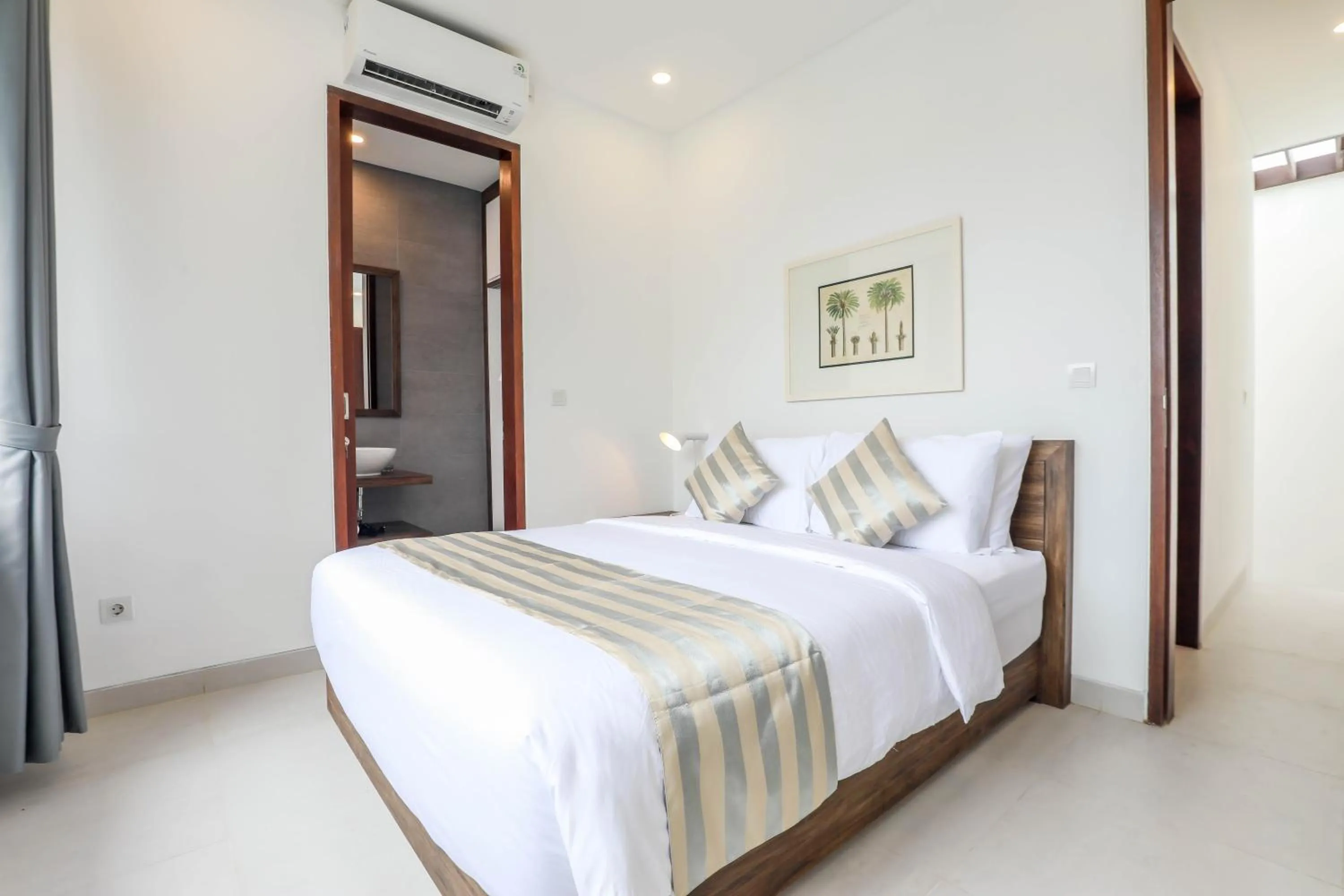 Bedroom, Bed in Vienna Villas by Great Bali Villas