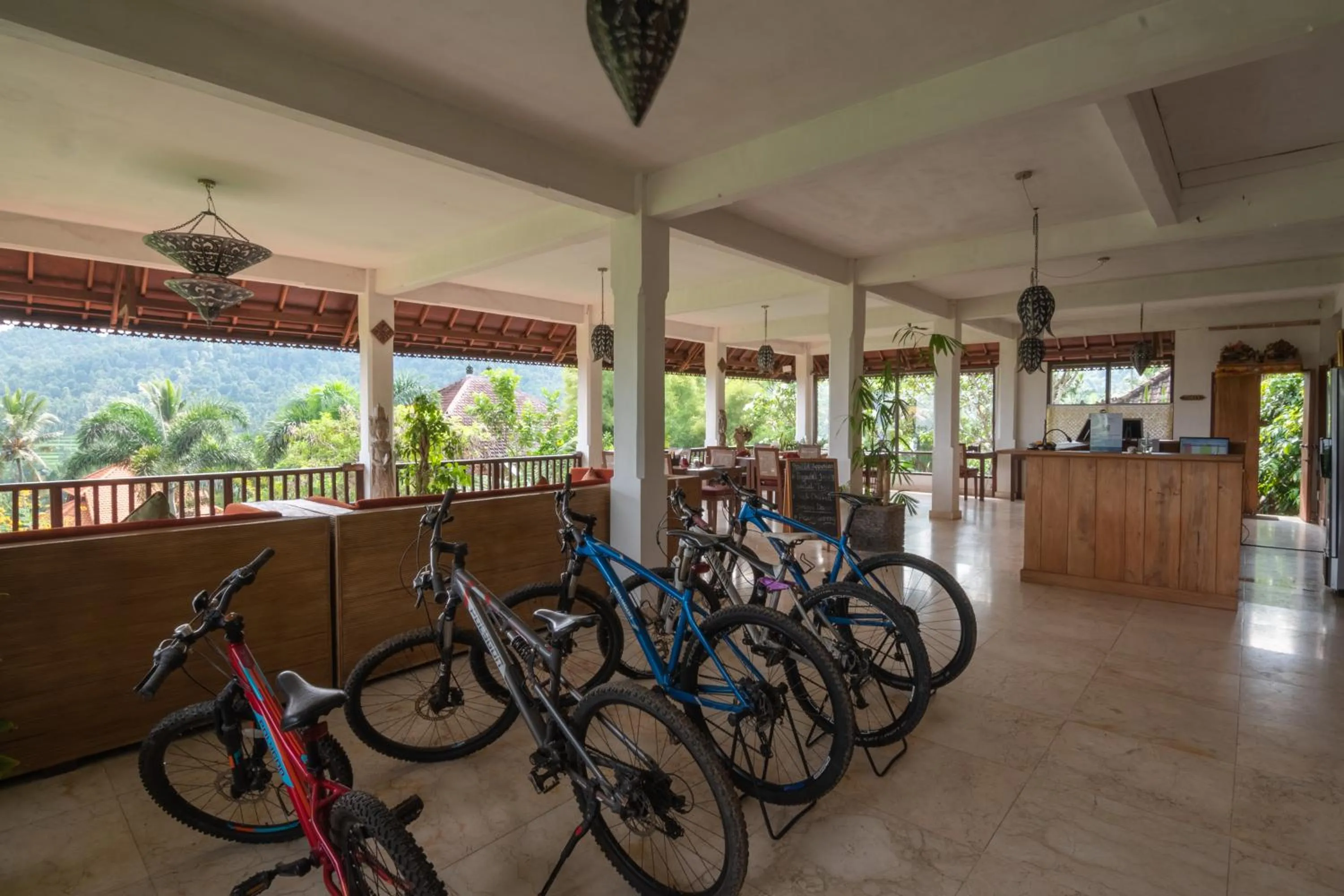 Lounge or bar in Lesong Hotel and Restaurant