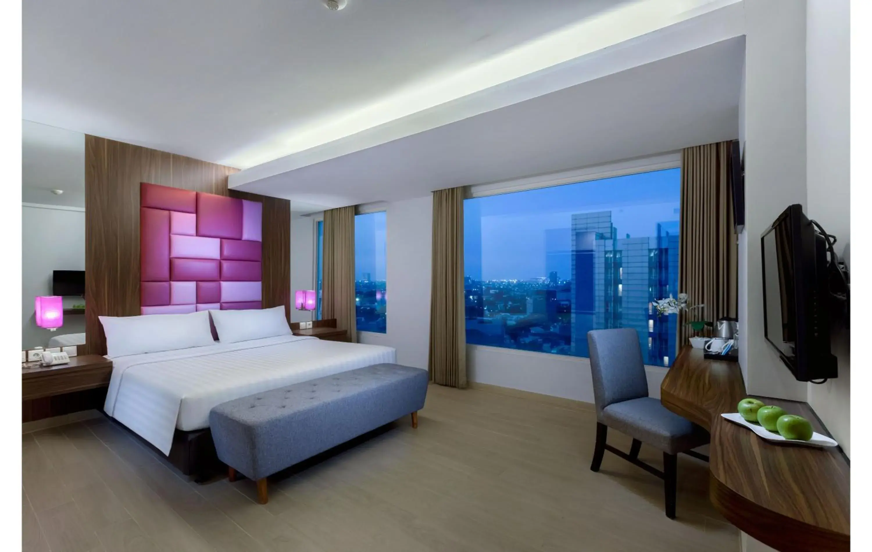 Bed in Quest Hotel Darmo - Surabaya by ASTON Bed in Quest Hotel Darmo - Surabaya by ASTON