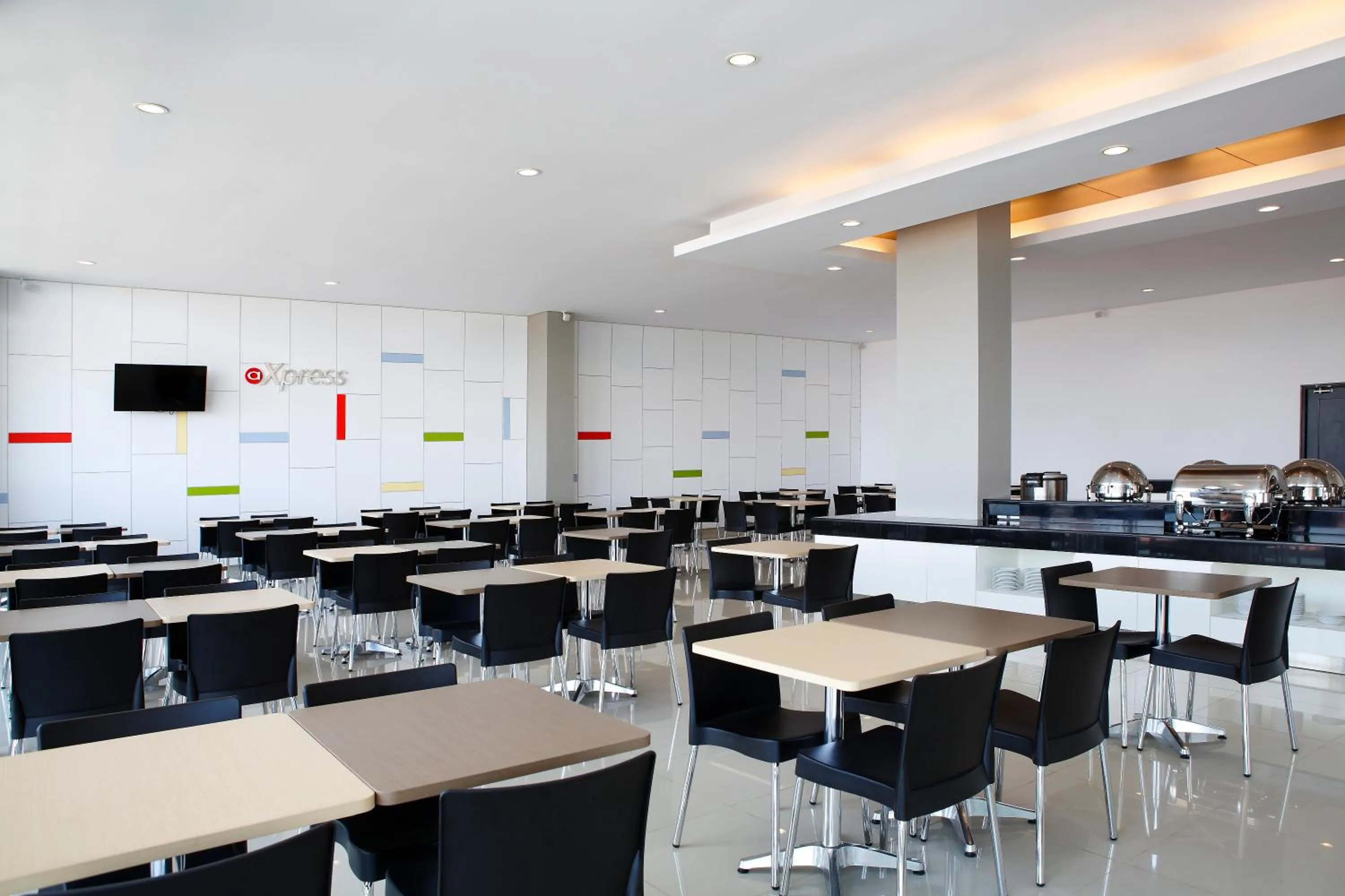 Restaurant/places to eat in Amaris Hotel Palembang