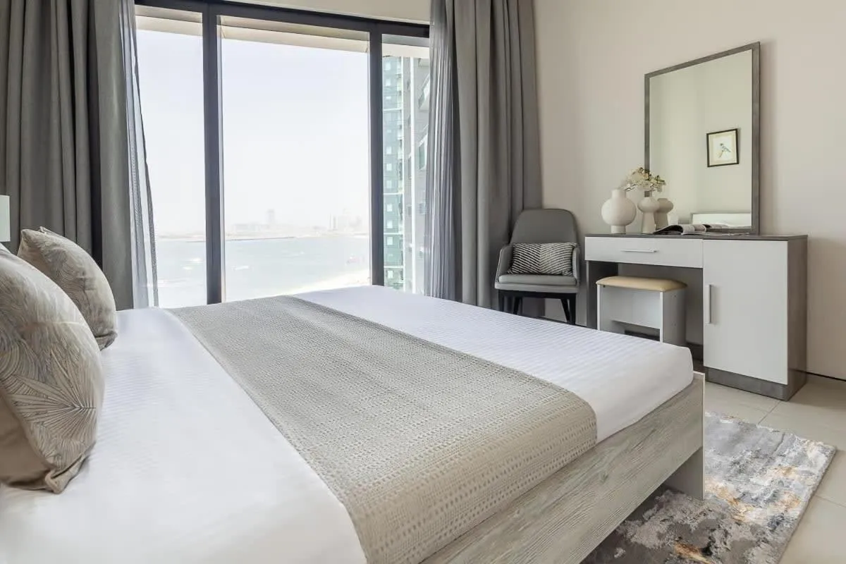 Bed in Frank Porter - The Address JBR