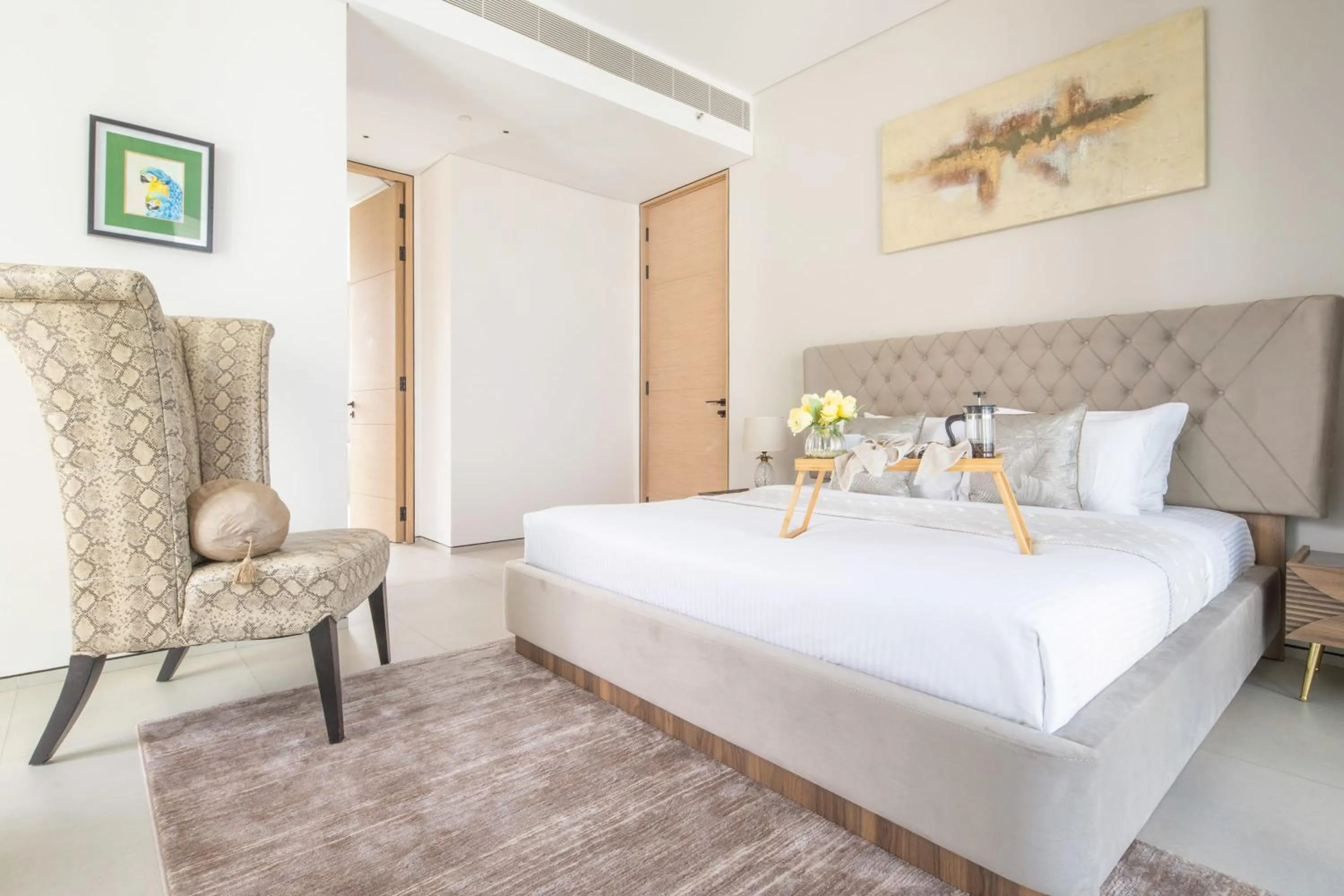 Bed in Frank Porter - The Address JBR
