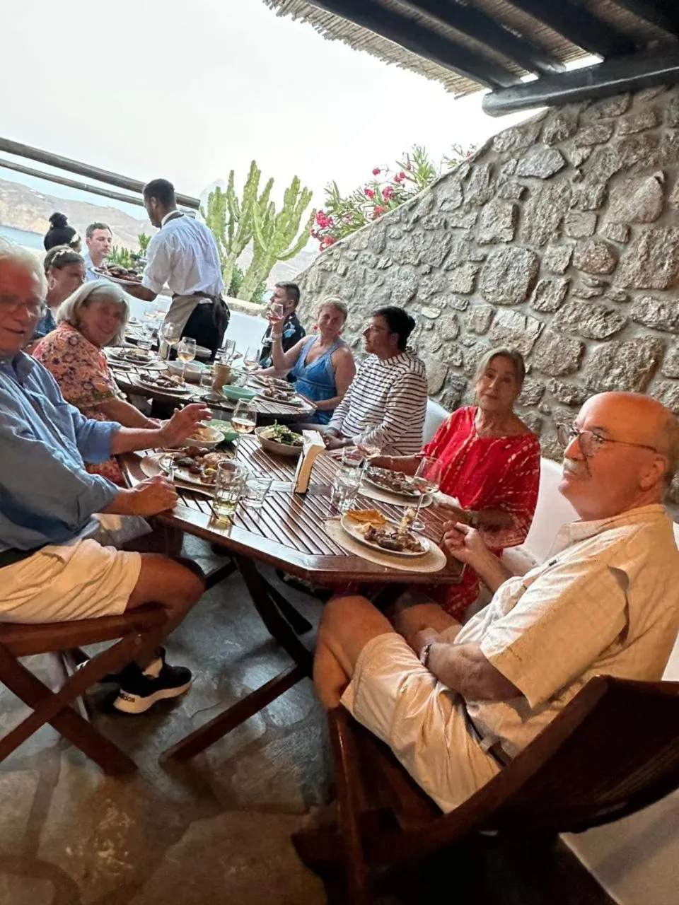 Restaurant/places to eat in Villas Kappas