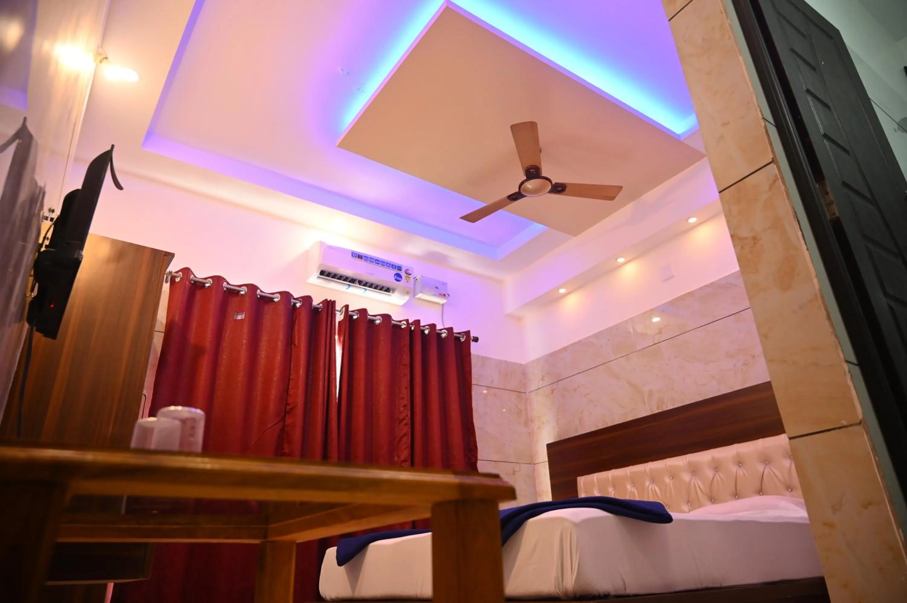 Bed in Blue Pearl Beach Guest House