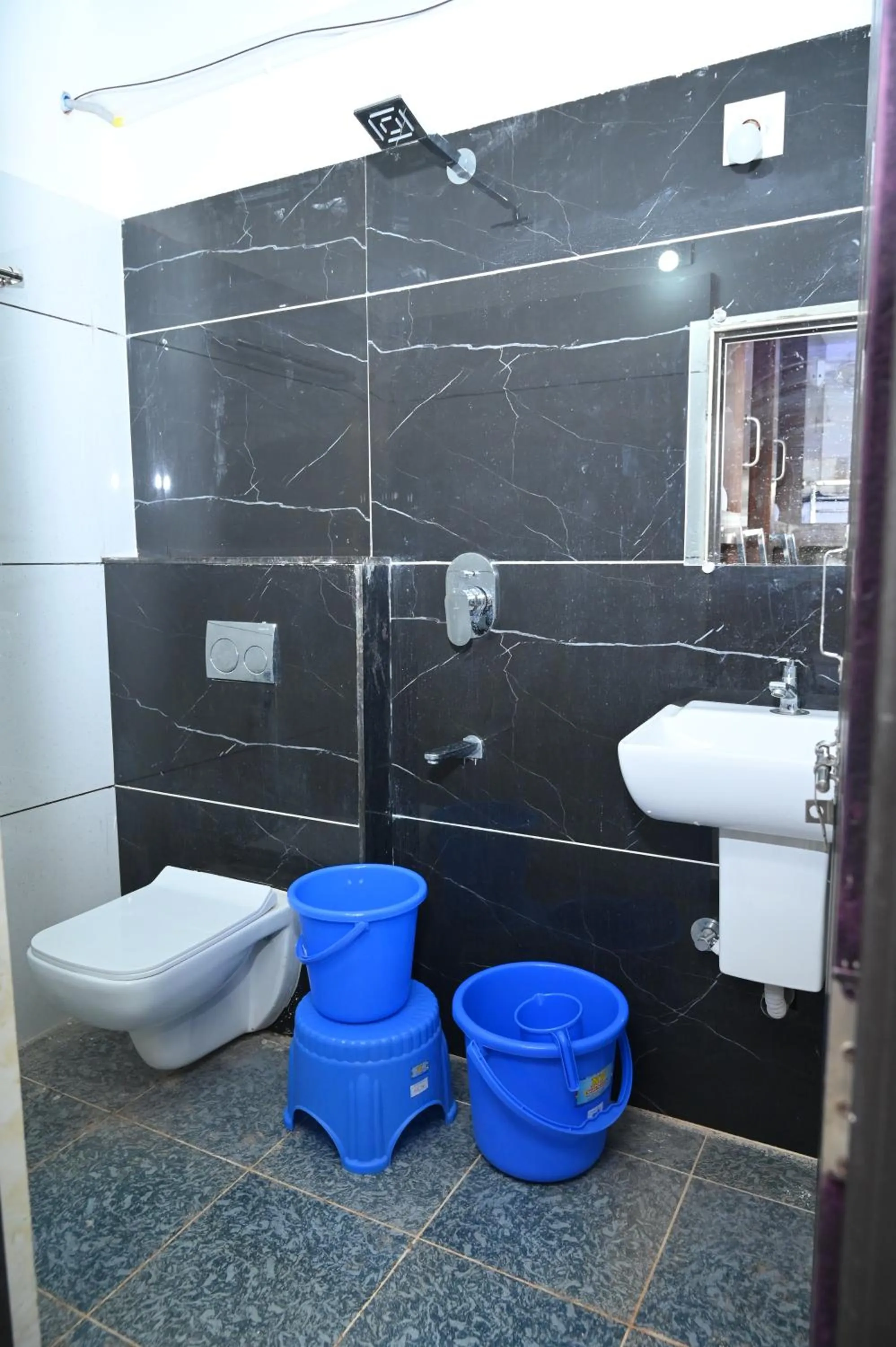 Bathroom in Blue Pearl Beach Guest House