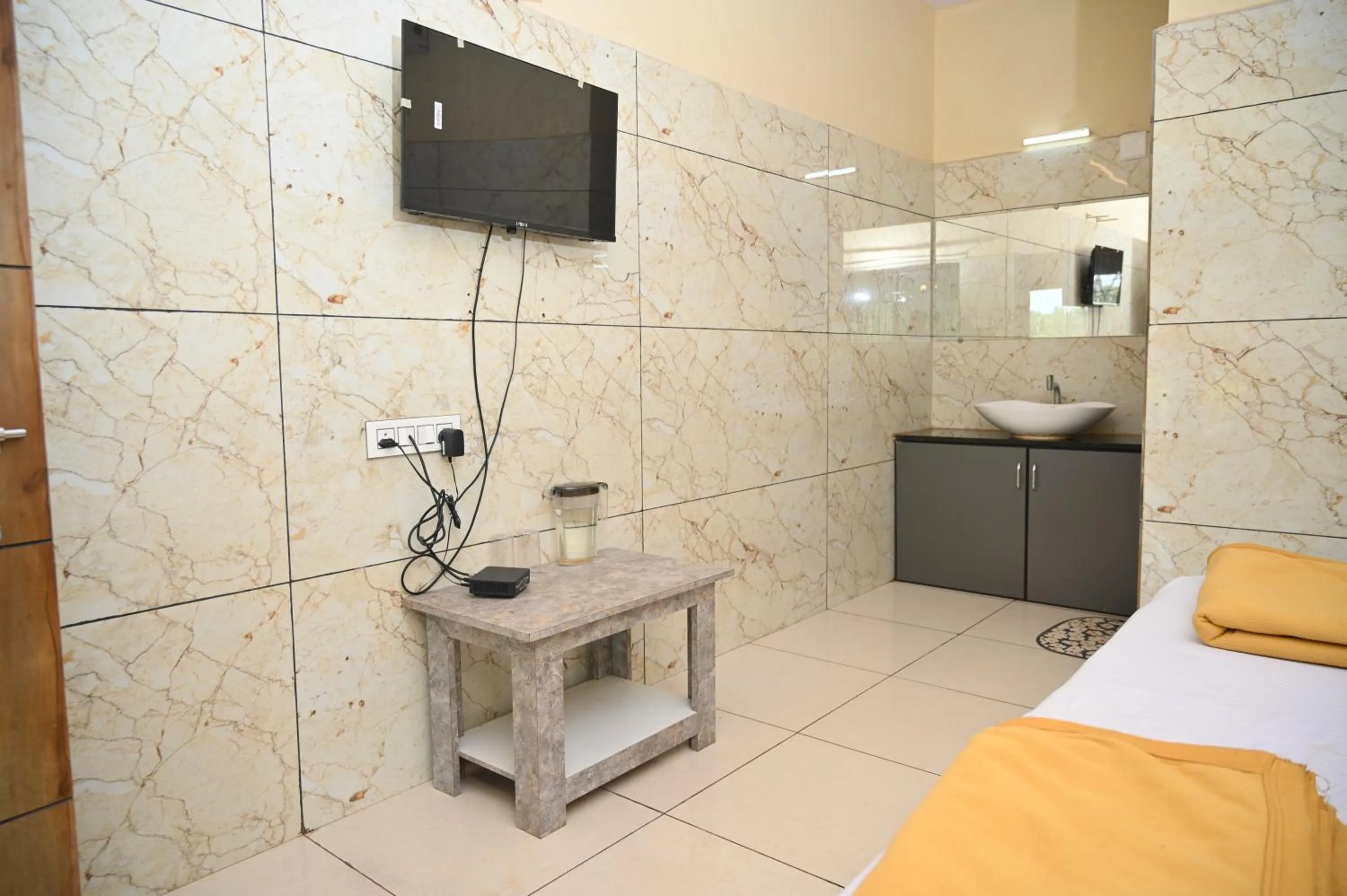 Bed in Blue Pearl Beach Guest House