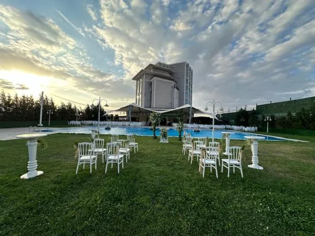 Swimming pool in Burgaz İzer Hotel
