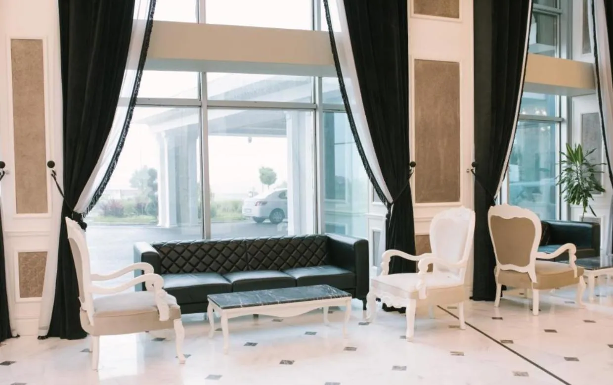 Lobby or reception in Burgaz İzer Hotel
