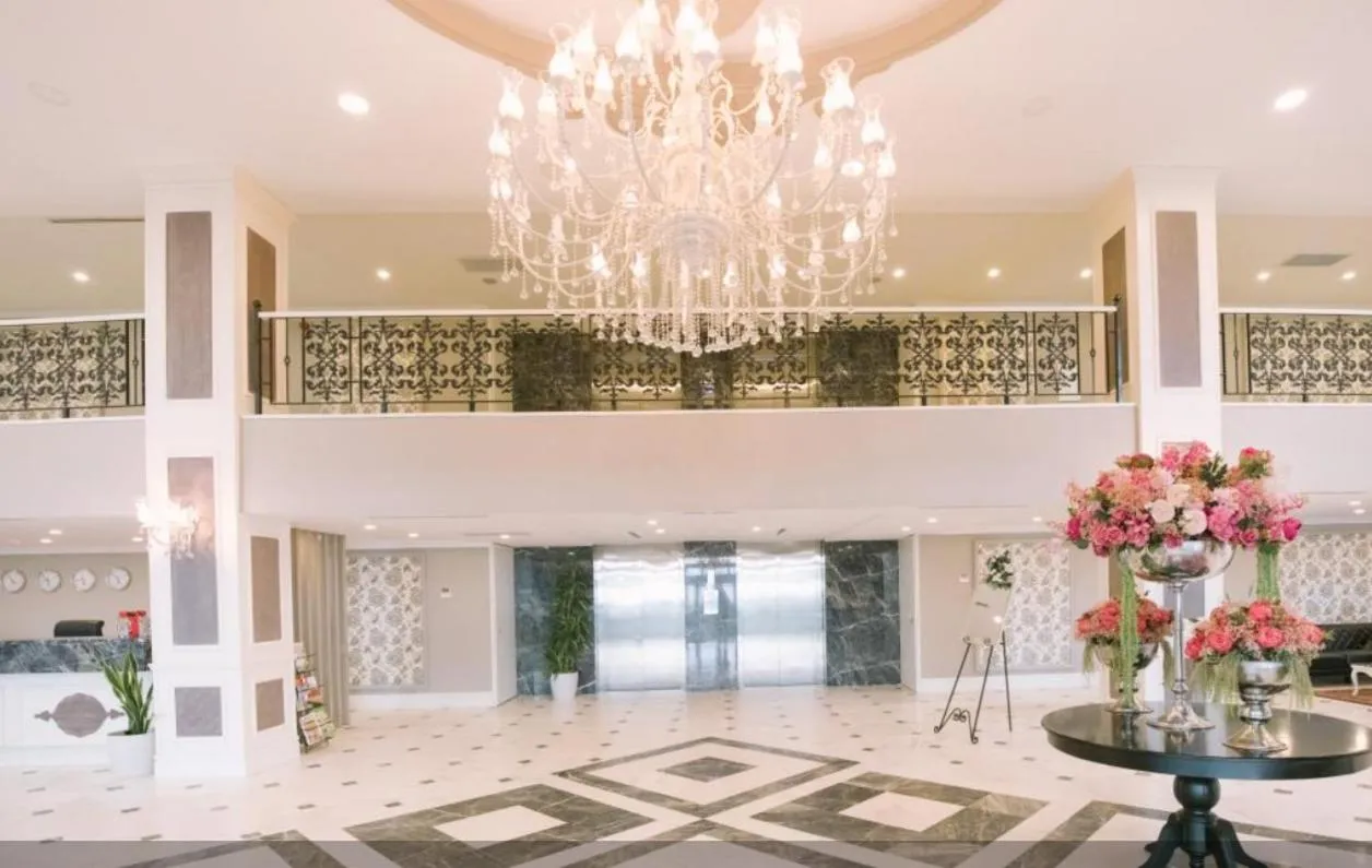 Lobby or reception in Burgaz İzer Hotel
