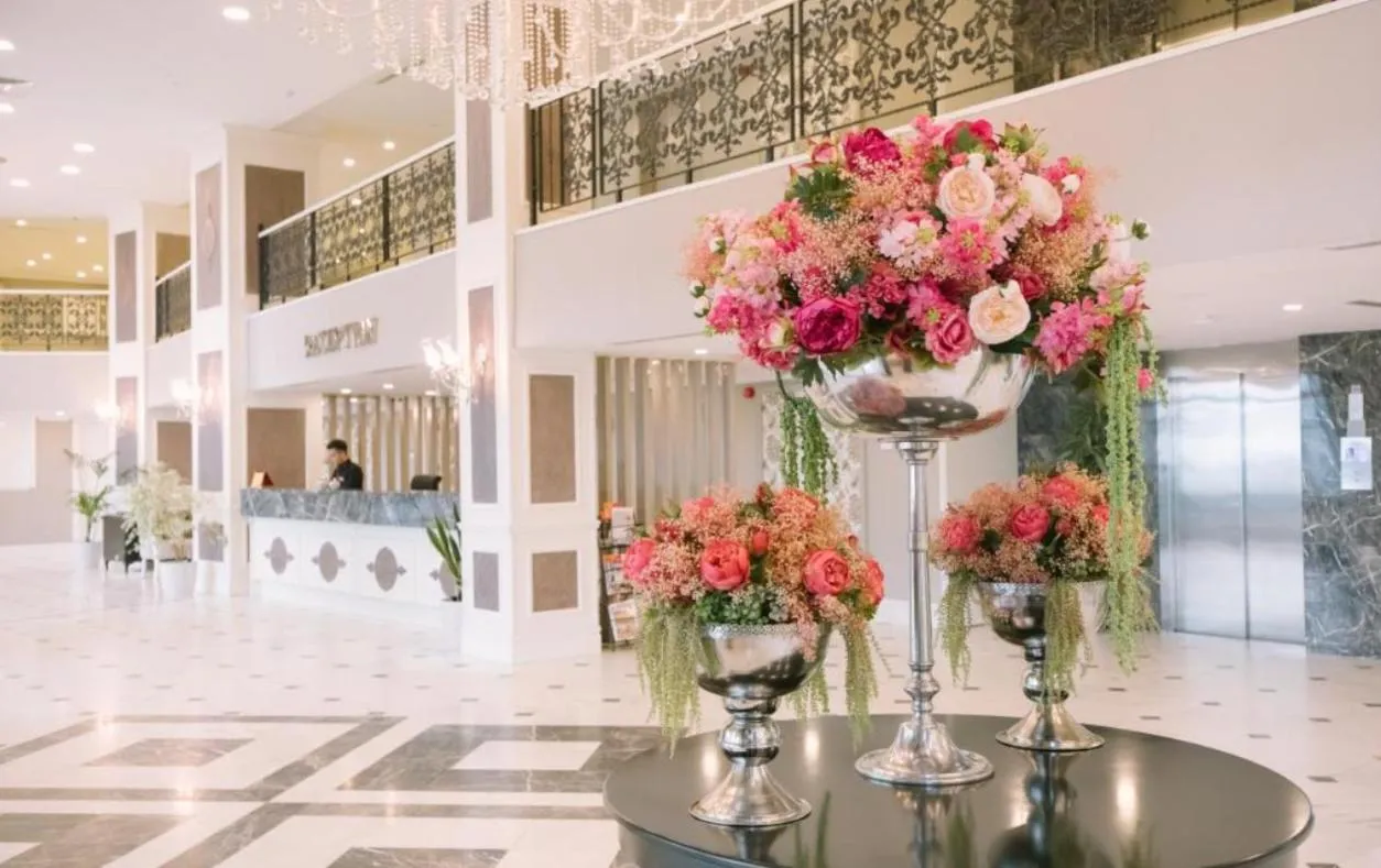 Lobby or reception in Burgaz İzer Hotel