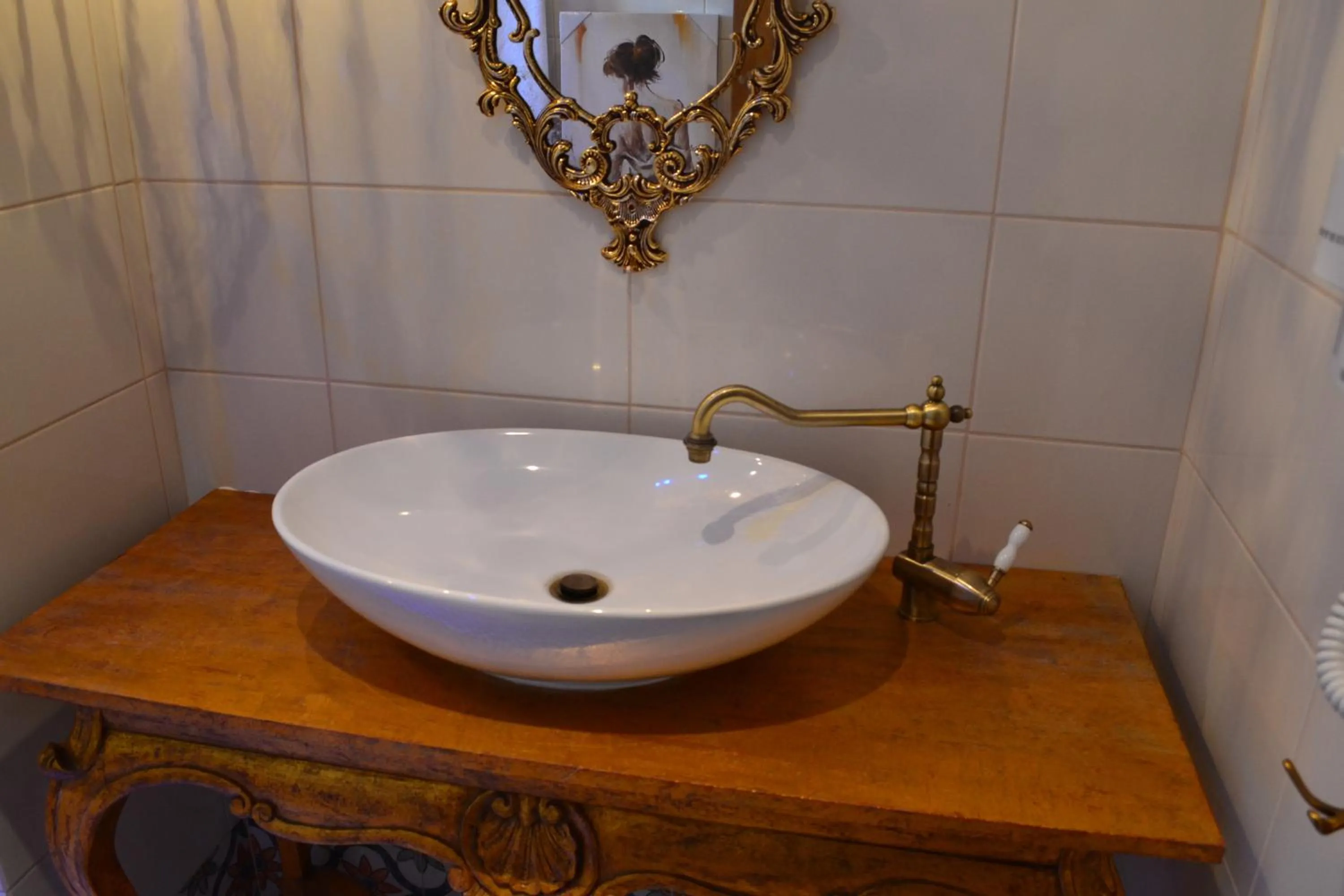 Bathroom in Evmorfes Villas