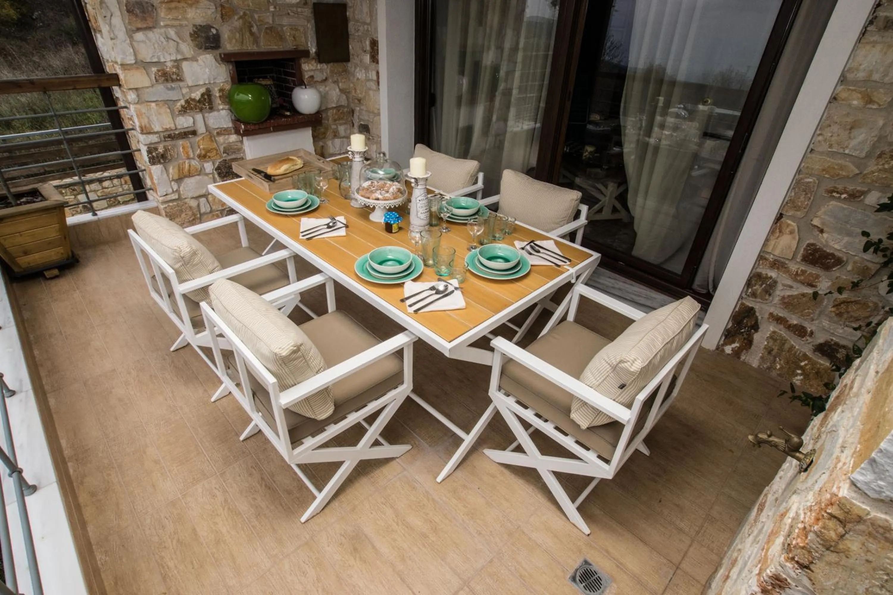 Balcony/Terrace in Evmorfes Villas
