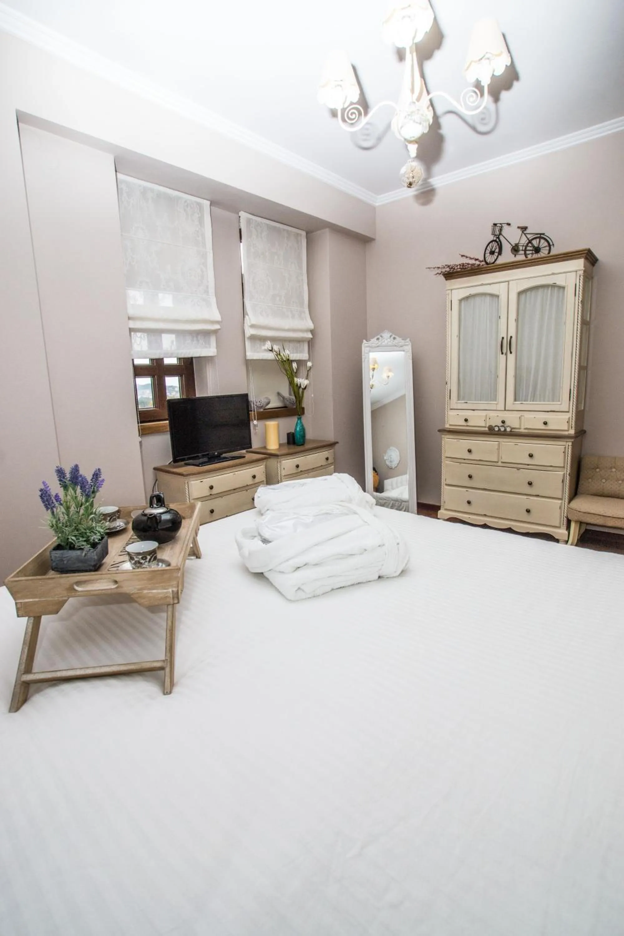 Bed in Evmorfes Villas