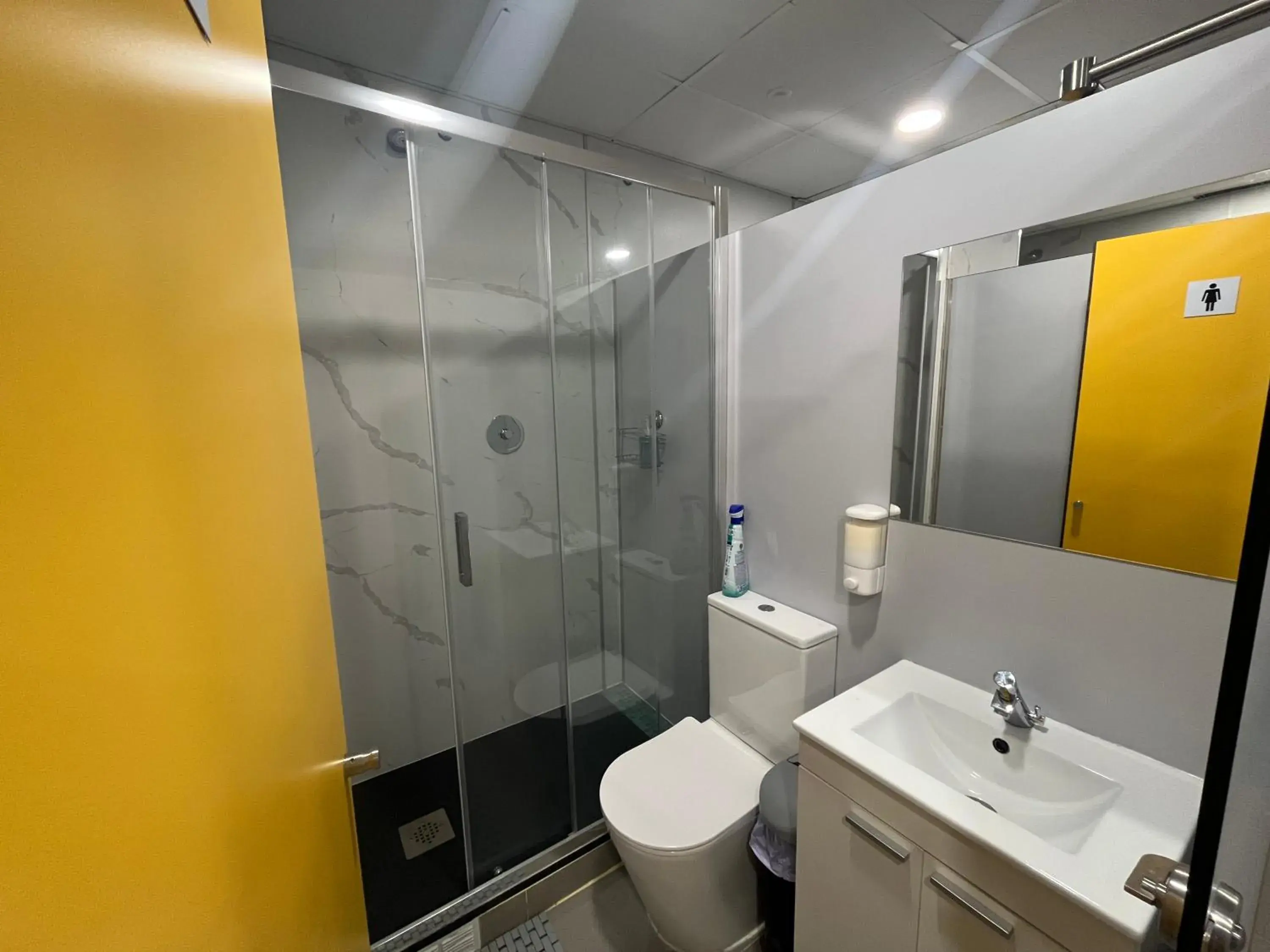 Bunk Bed in Mixed Dormitory Room in Debod Hostel Bunk Bed in Mixed Dormitory Room in Debod Hostel