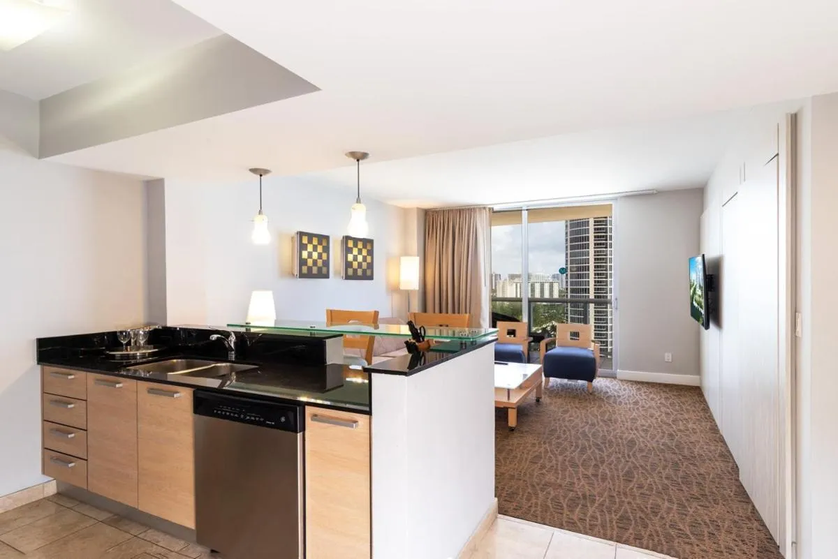 Marenas Resort PRIVATE UNIT daily refresh not included