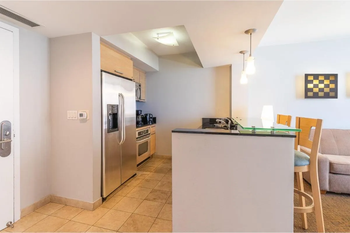 Marenas Resort PRIVATE UNIT daily refresh not included