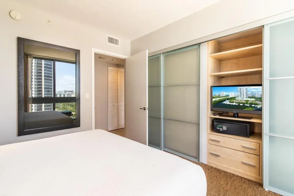 Bed in Marenas Resort PRIVATE UNIT daily refresh not included Bed in Marenas Resort PRIVATE UNIT daily refresh not included