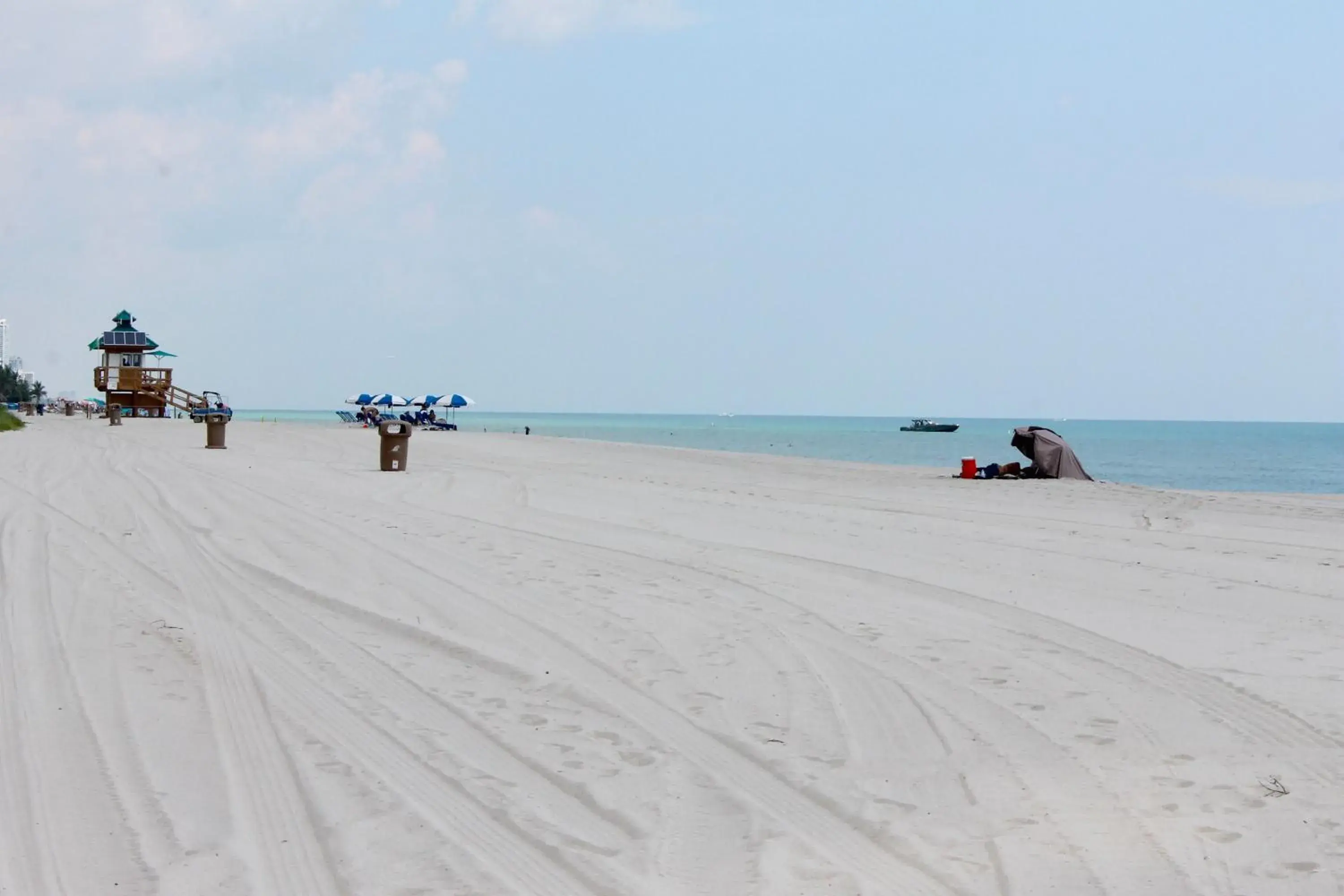 Beach in Marenas Beach Resort