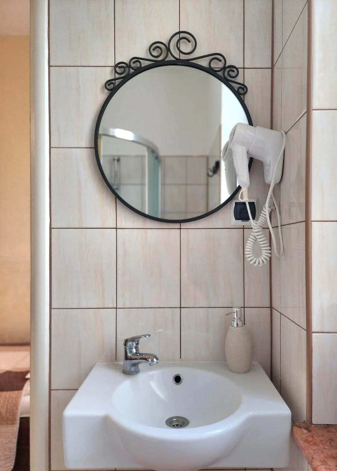 Bathroom in Hostel Zamość - pokoje gościnne - bezpłatny parking