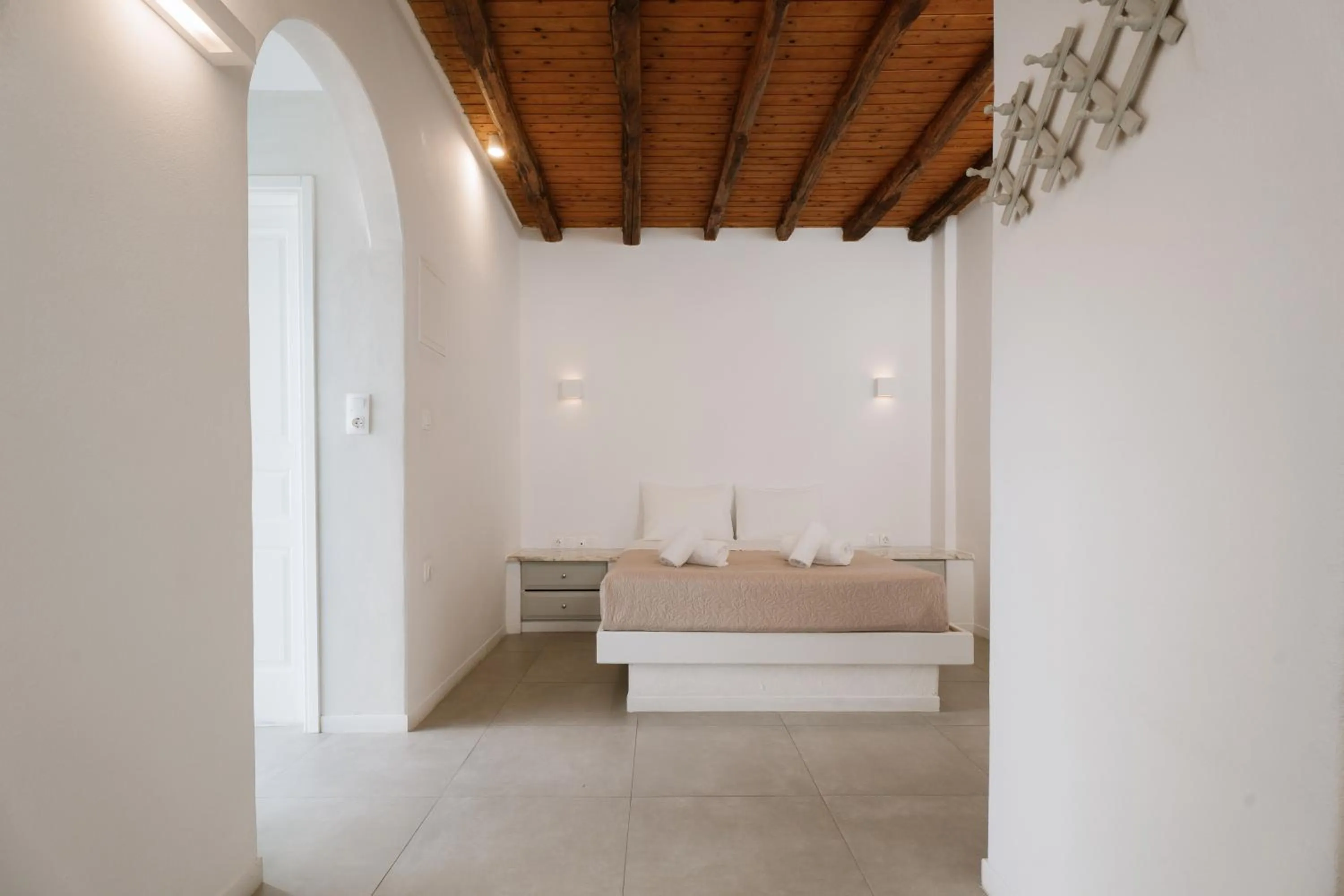 Bed in Kritikakis Village Hotel