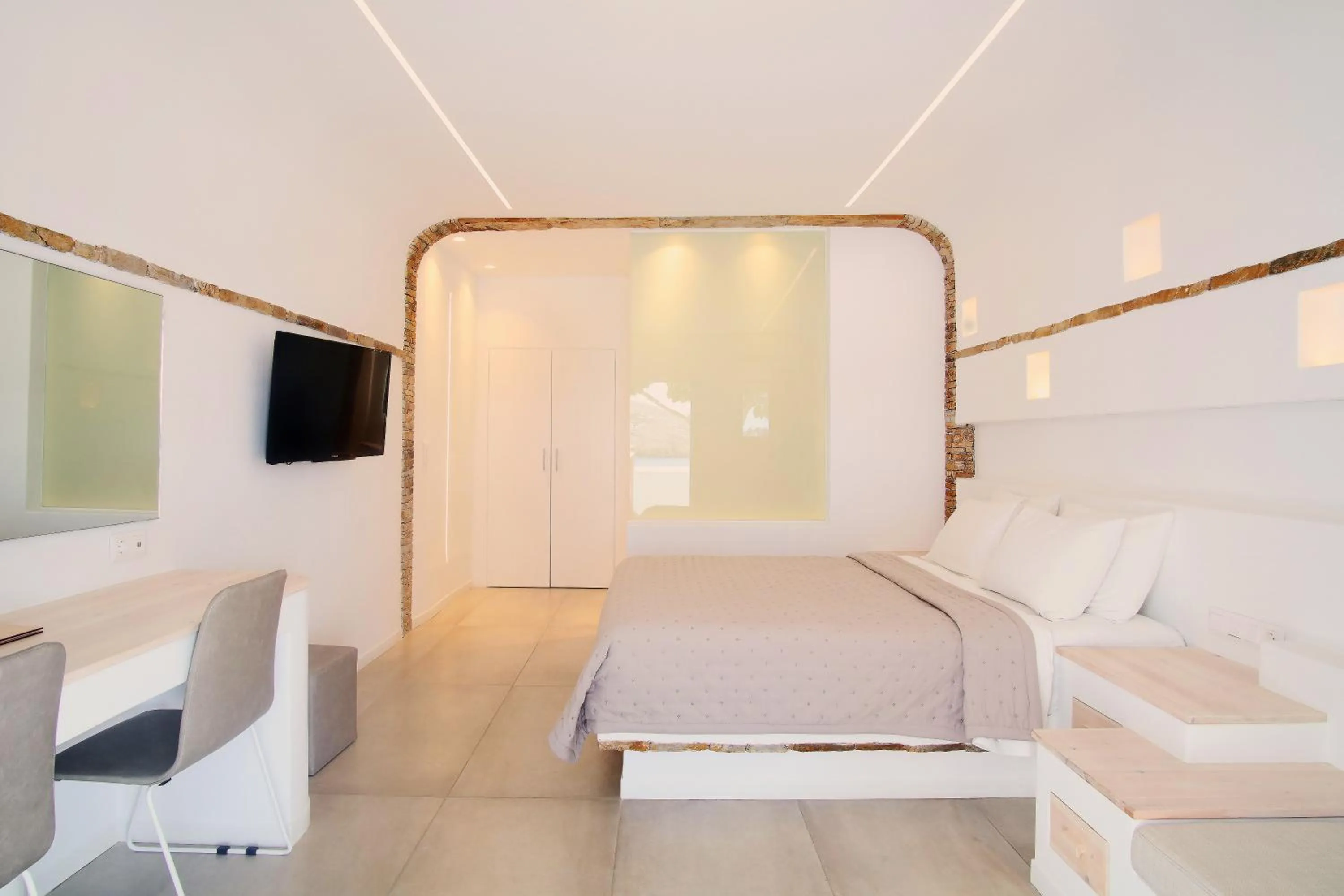 Bed in Kritikakis Village Hotel