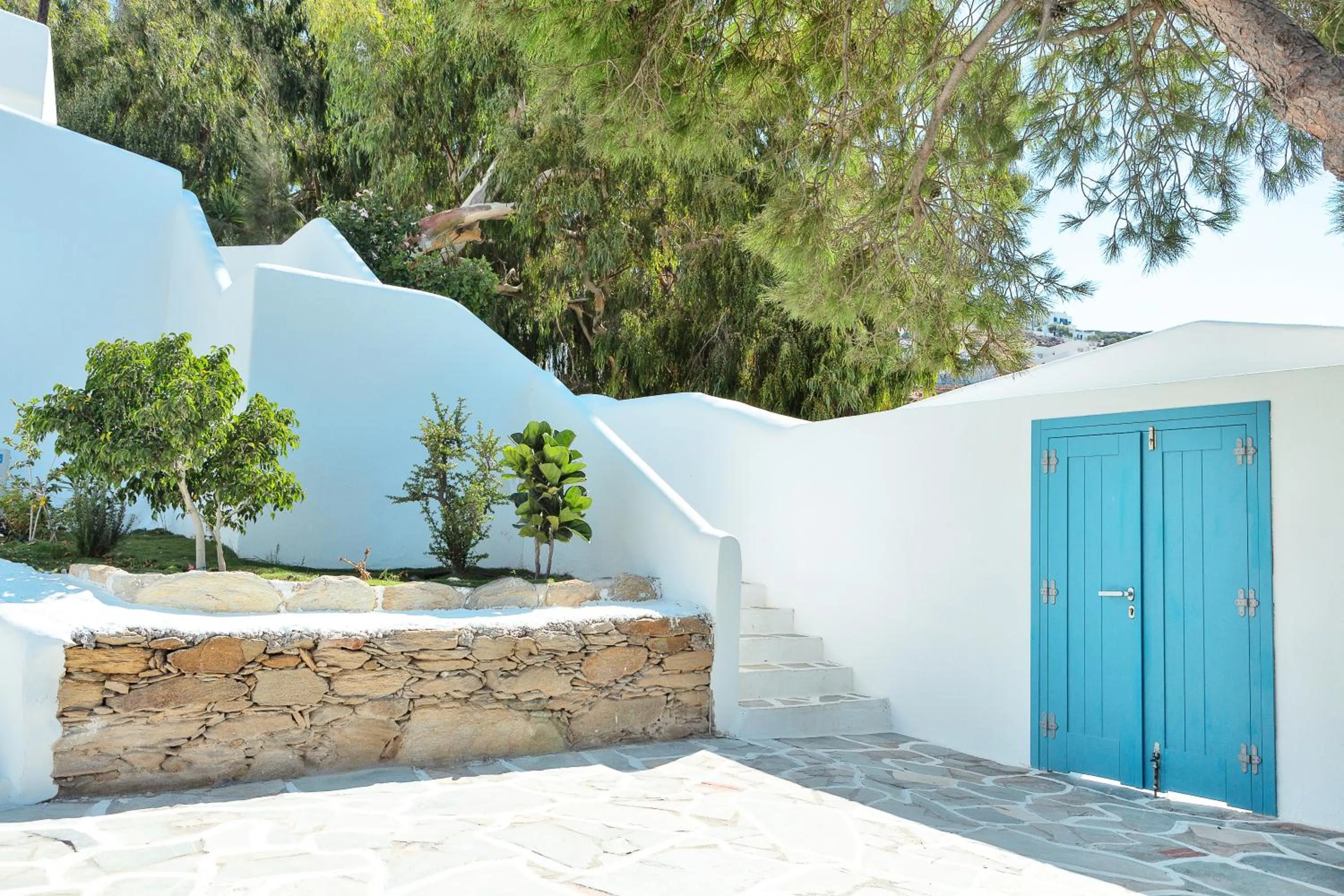 Garden in Kritikakis Village Hotel