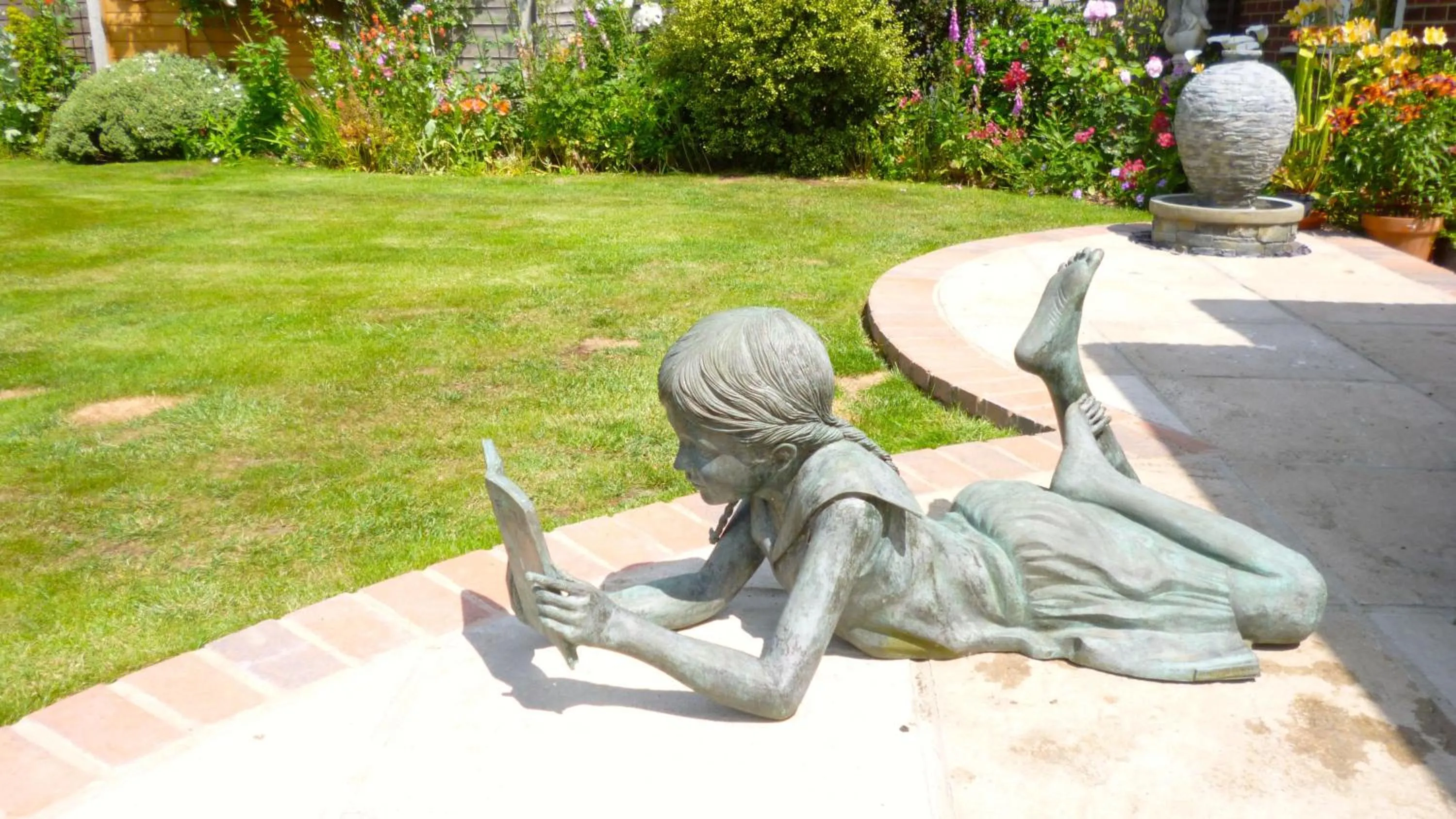 Decorative detail in Copperfields Guest House