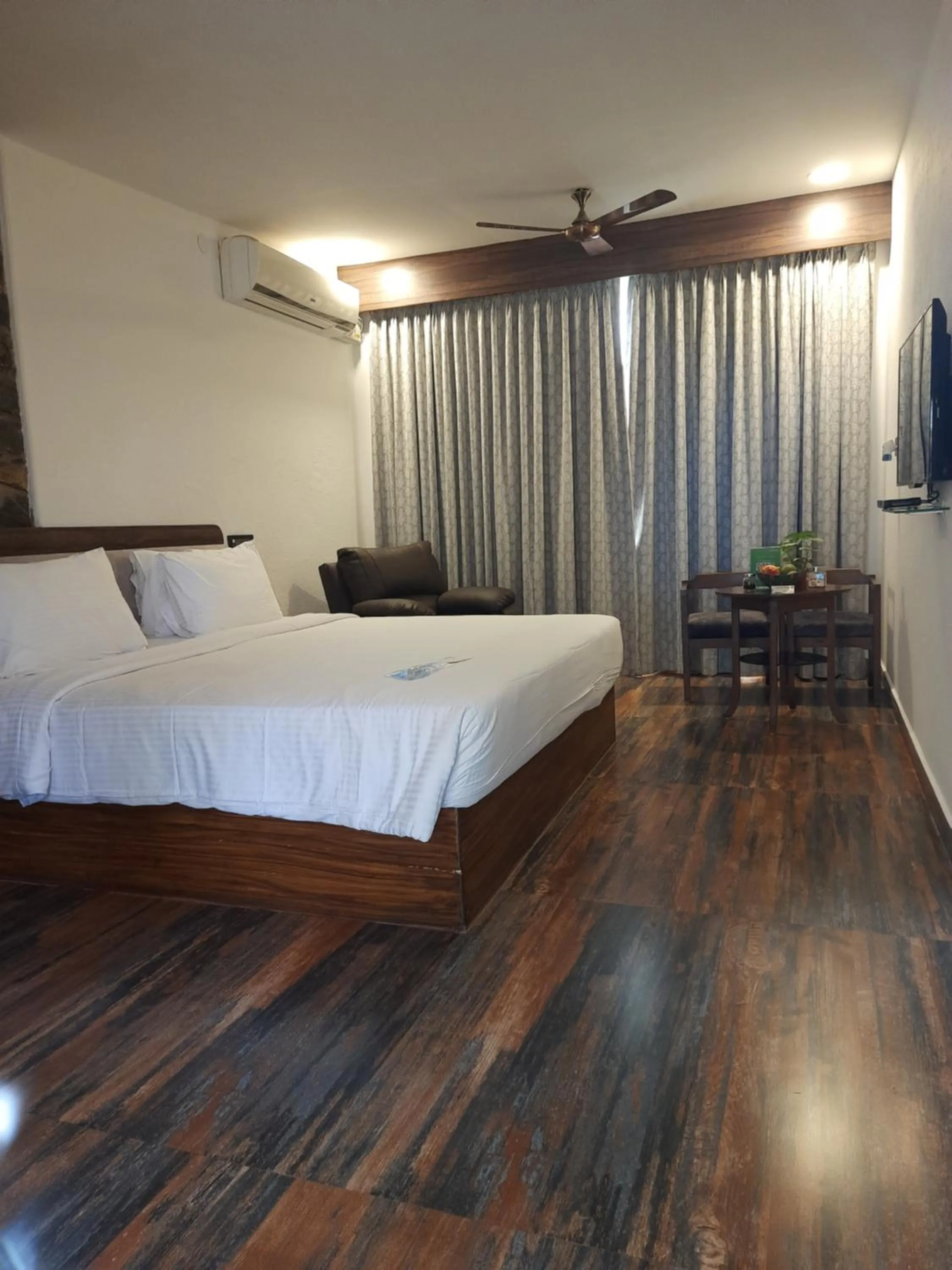 Bedroom, Bed in GReaT Trails Yercaud by GRT Hotels