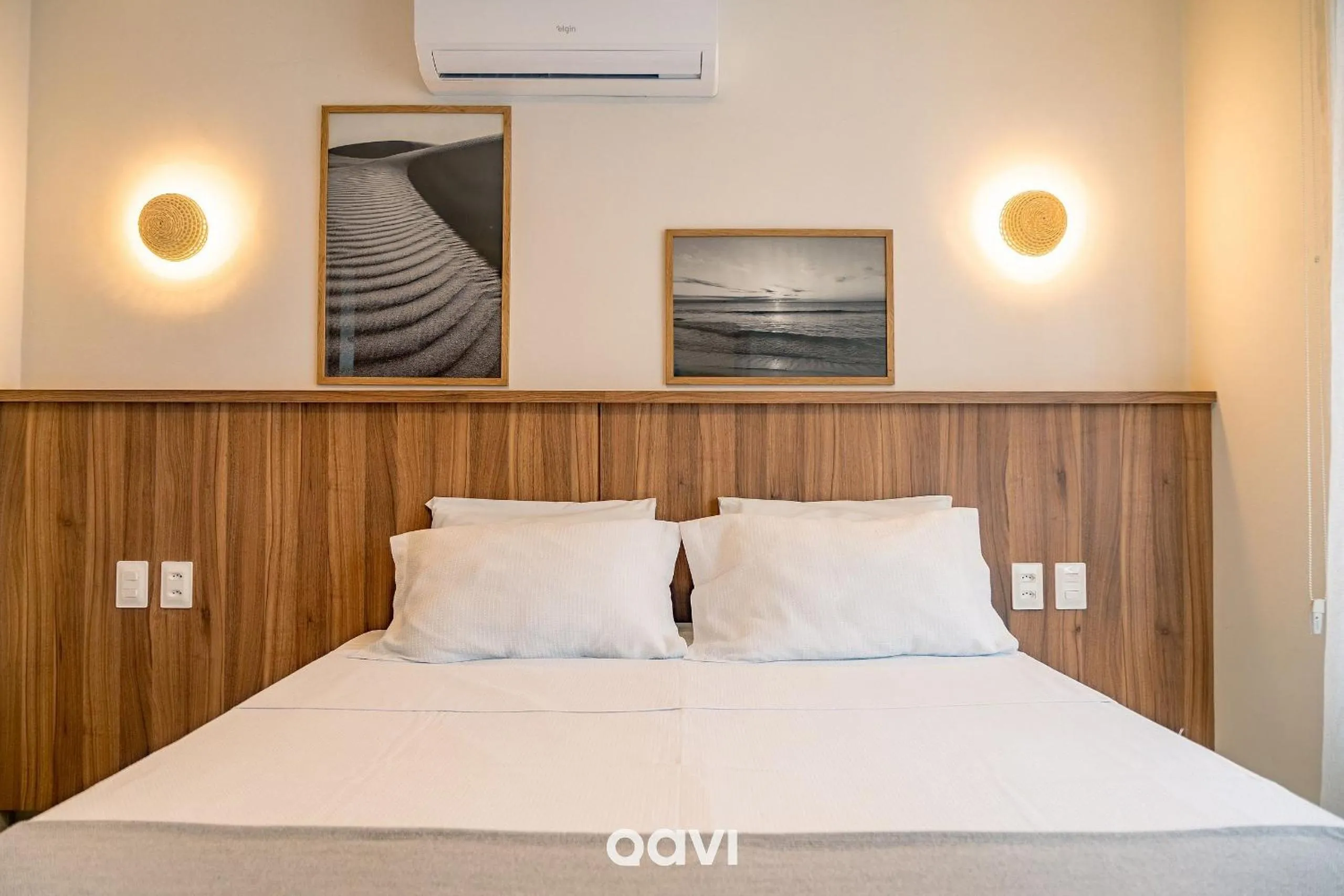 Bedroom, Bed in Villa Makani no Shamballa by Qavi