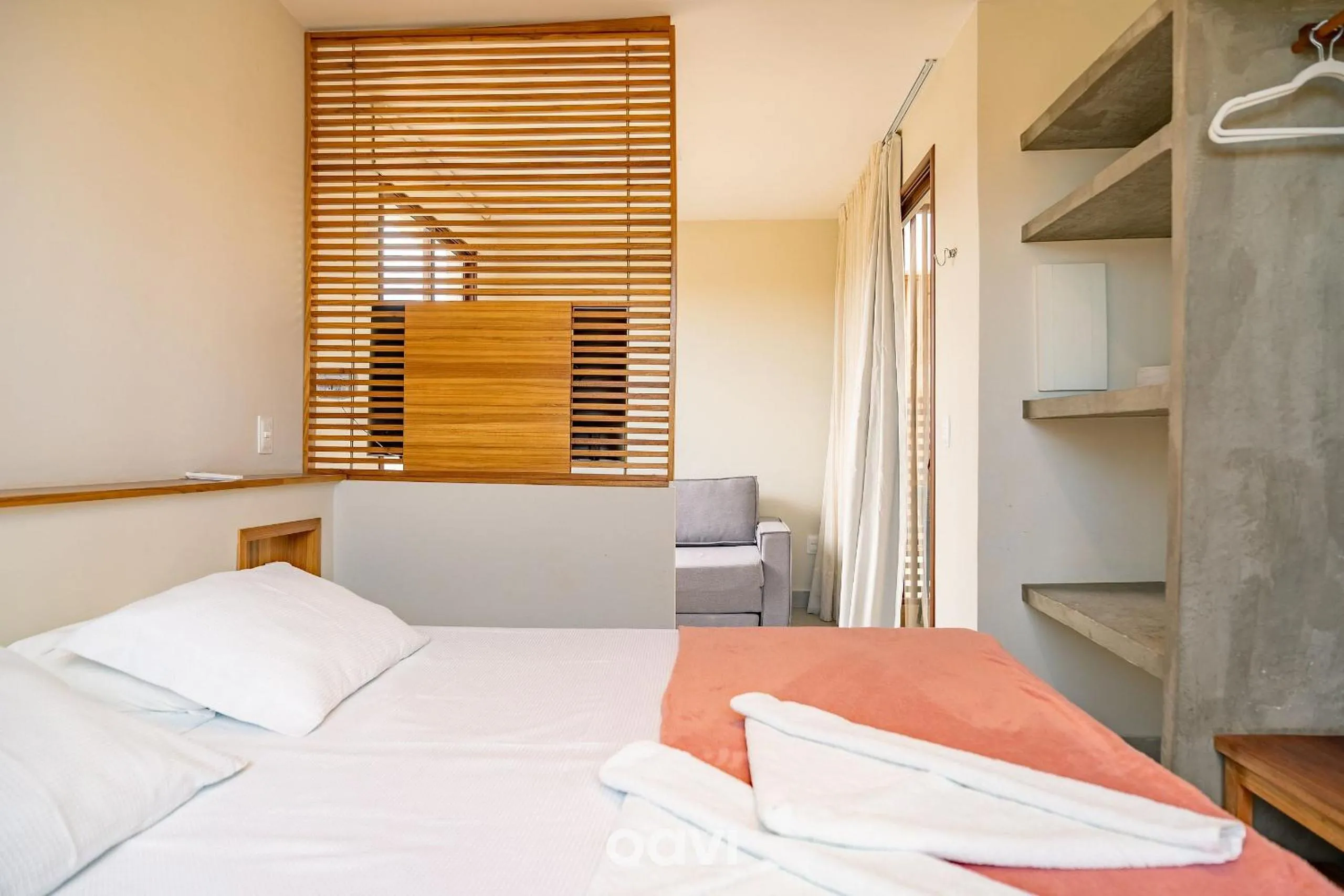 Bedroom, Bed in Villa Makani no Shamballa by Qavi