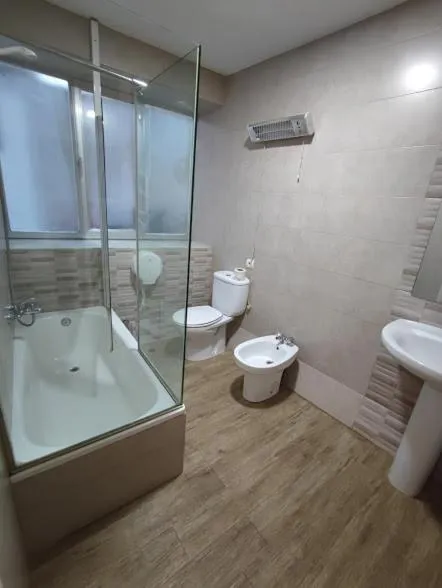 Toilet in Pension-Albergue Don Alvaro