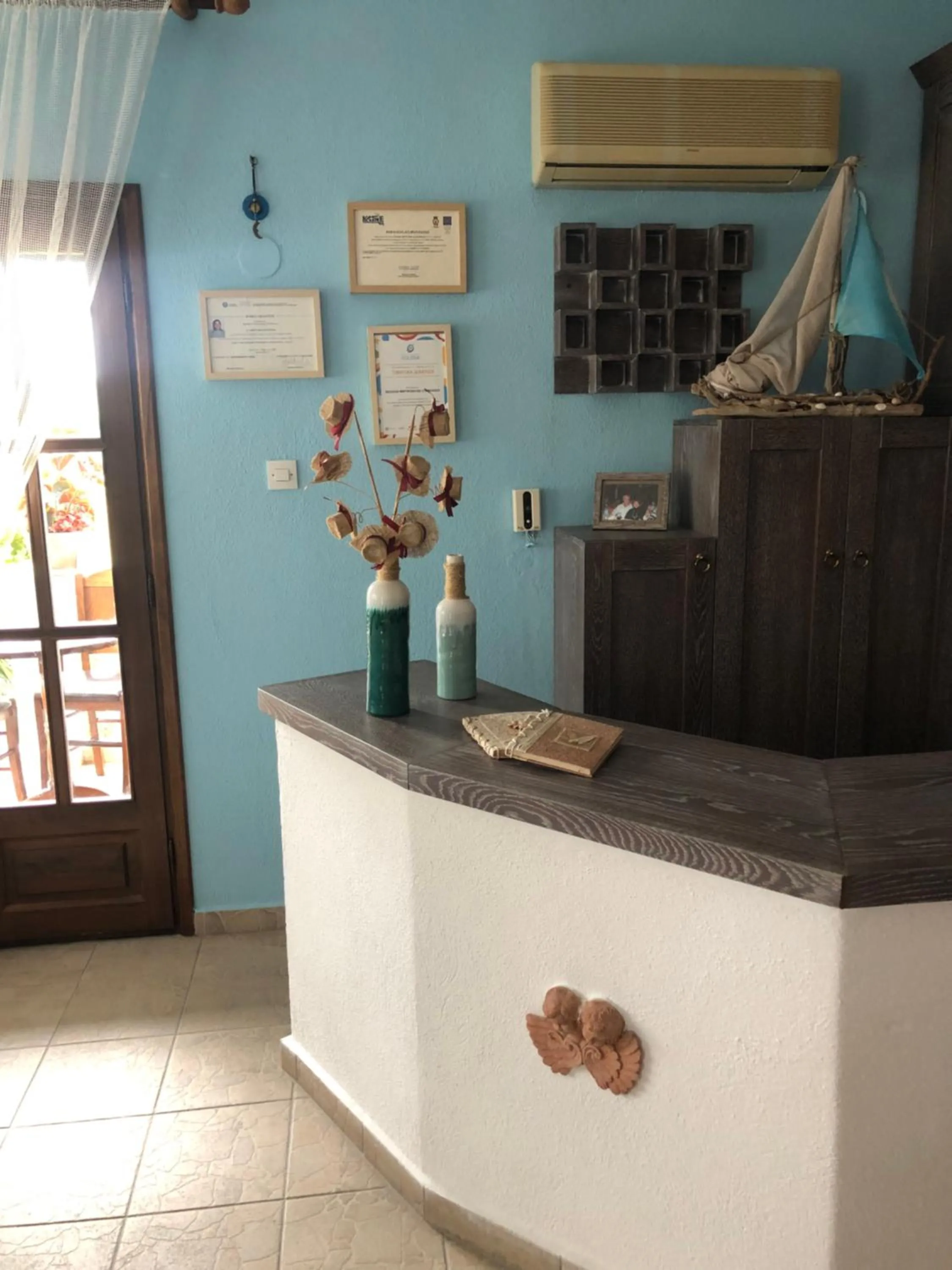 Thalassa Hotel