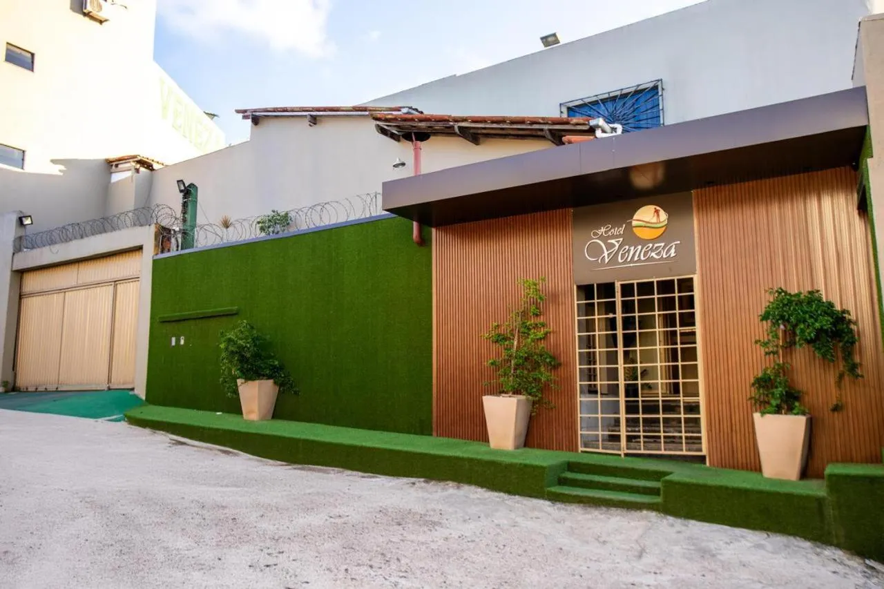 Facade/entrance in Hotel Veneza