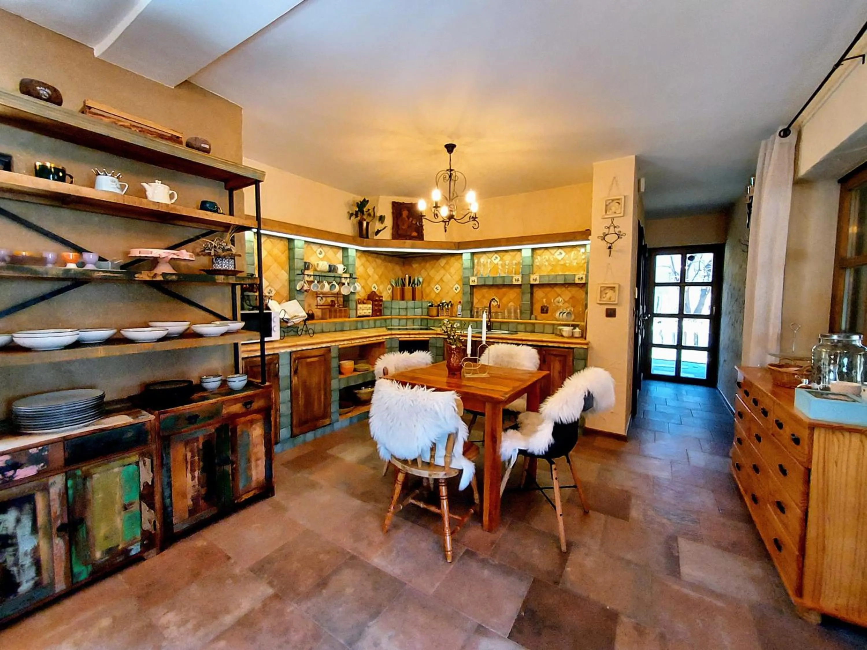 kitchen in Koča na samem