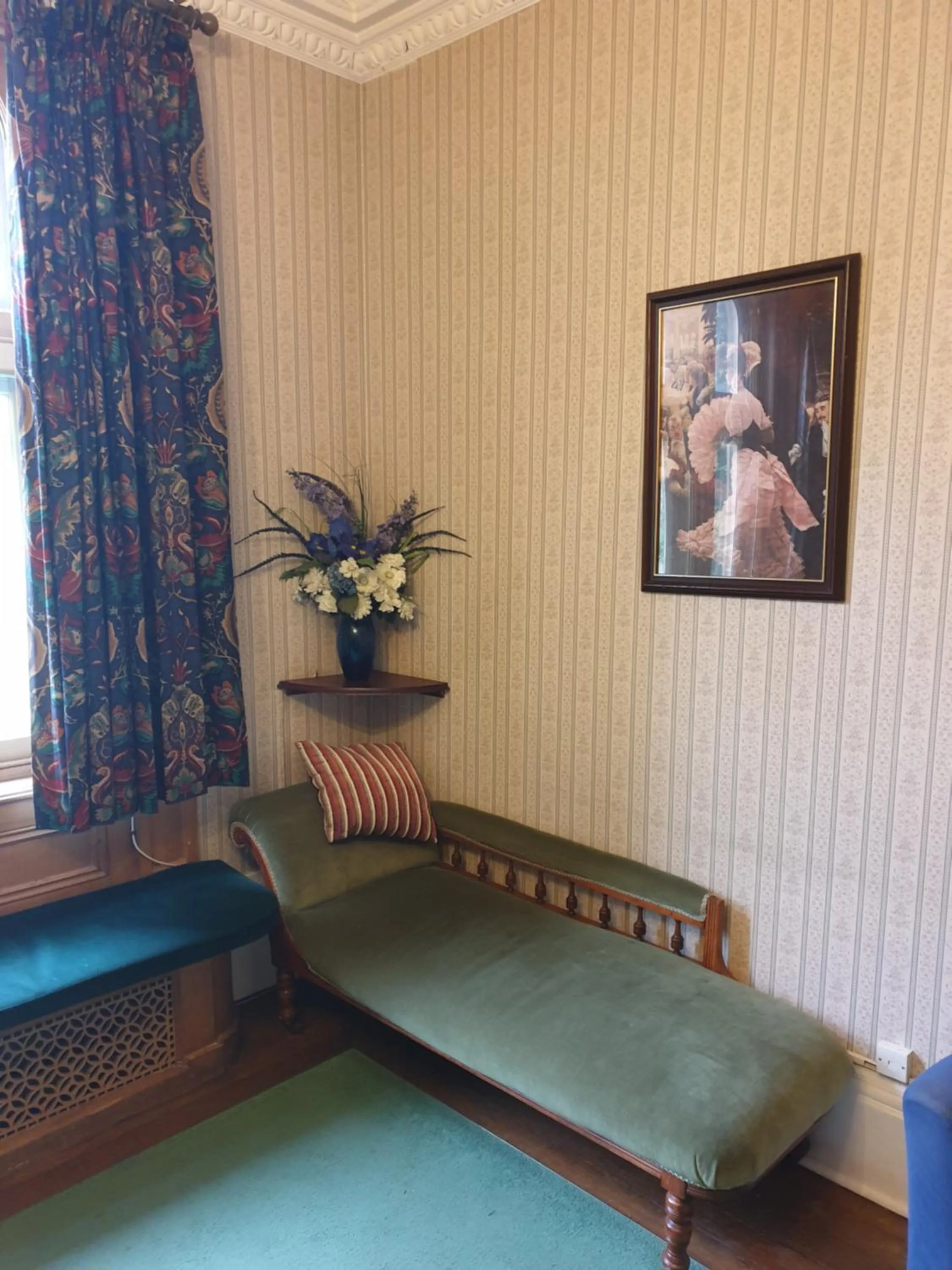 Seating area in Fieldways