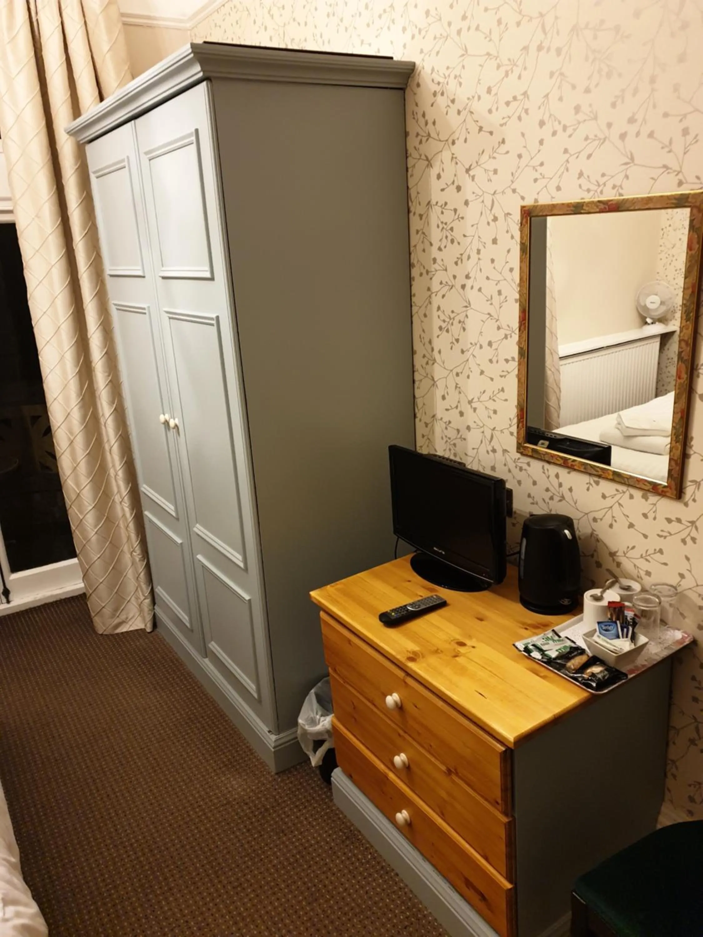 Bedroom in Fieldways