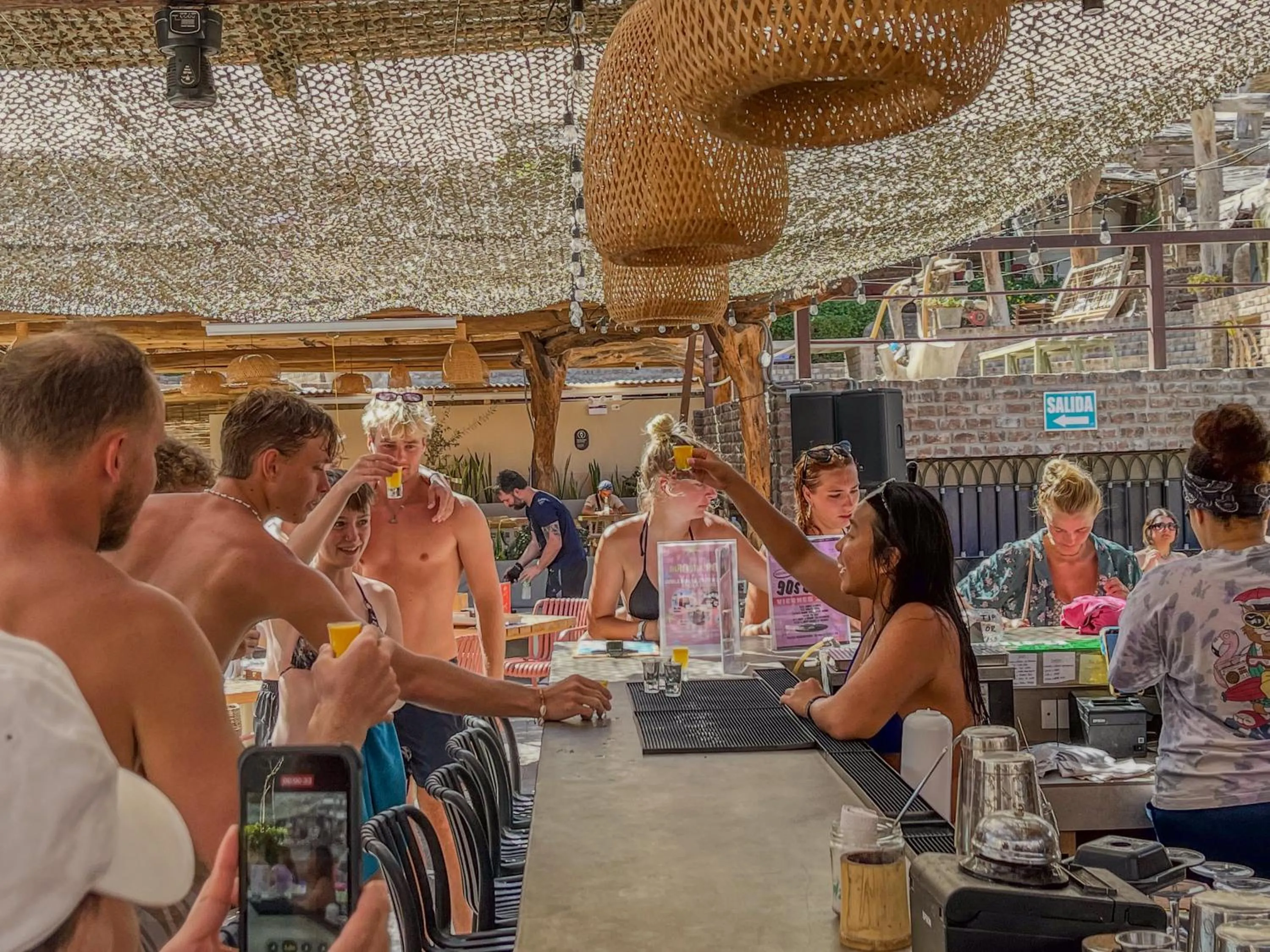 Restaurant/places to eat in Viajero Huacachina Hostel
