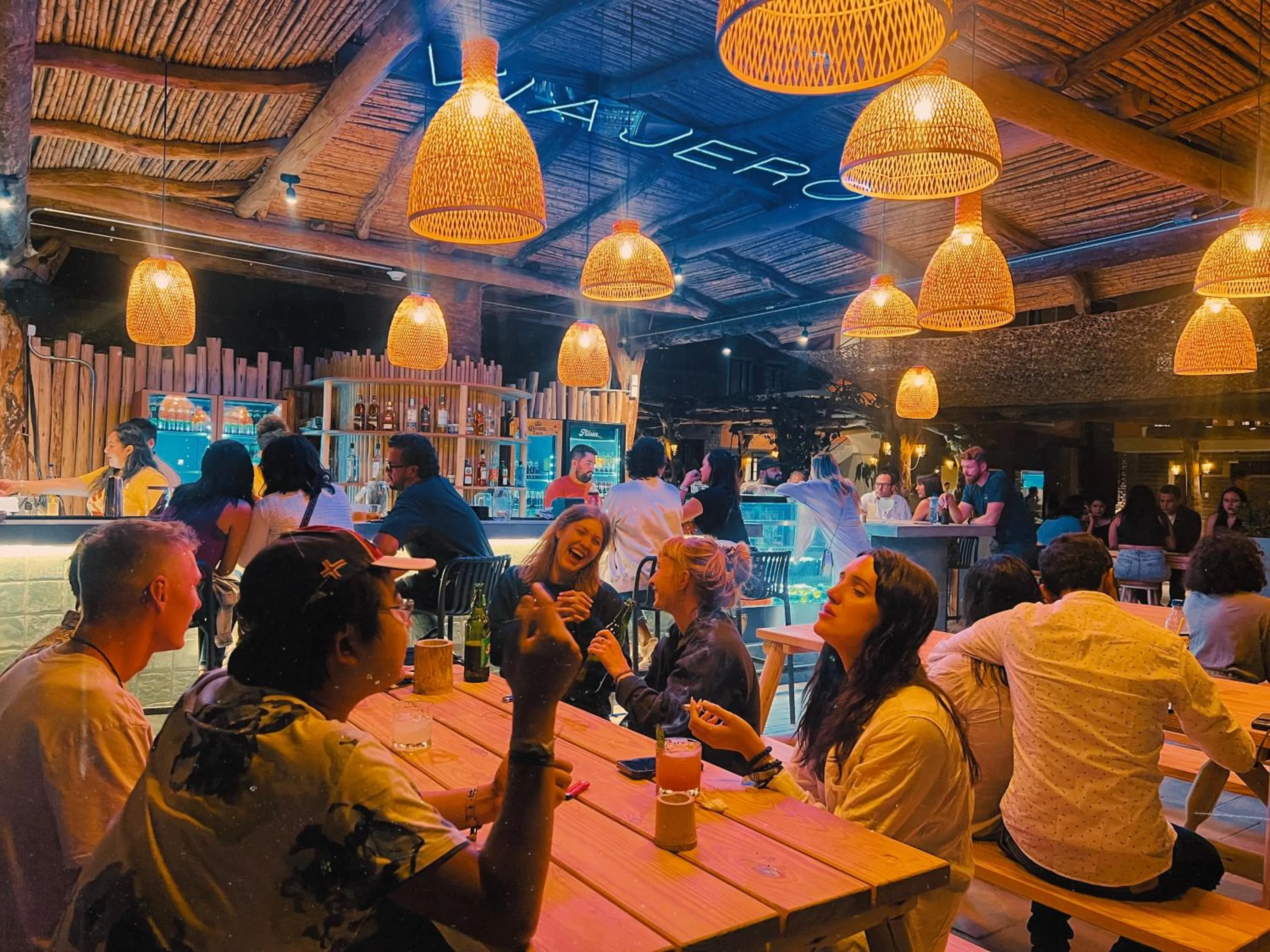 Restaurant/places to eat in Viajero Huacachina Hostel