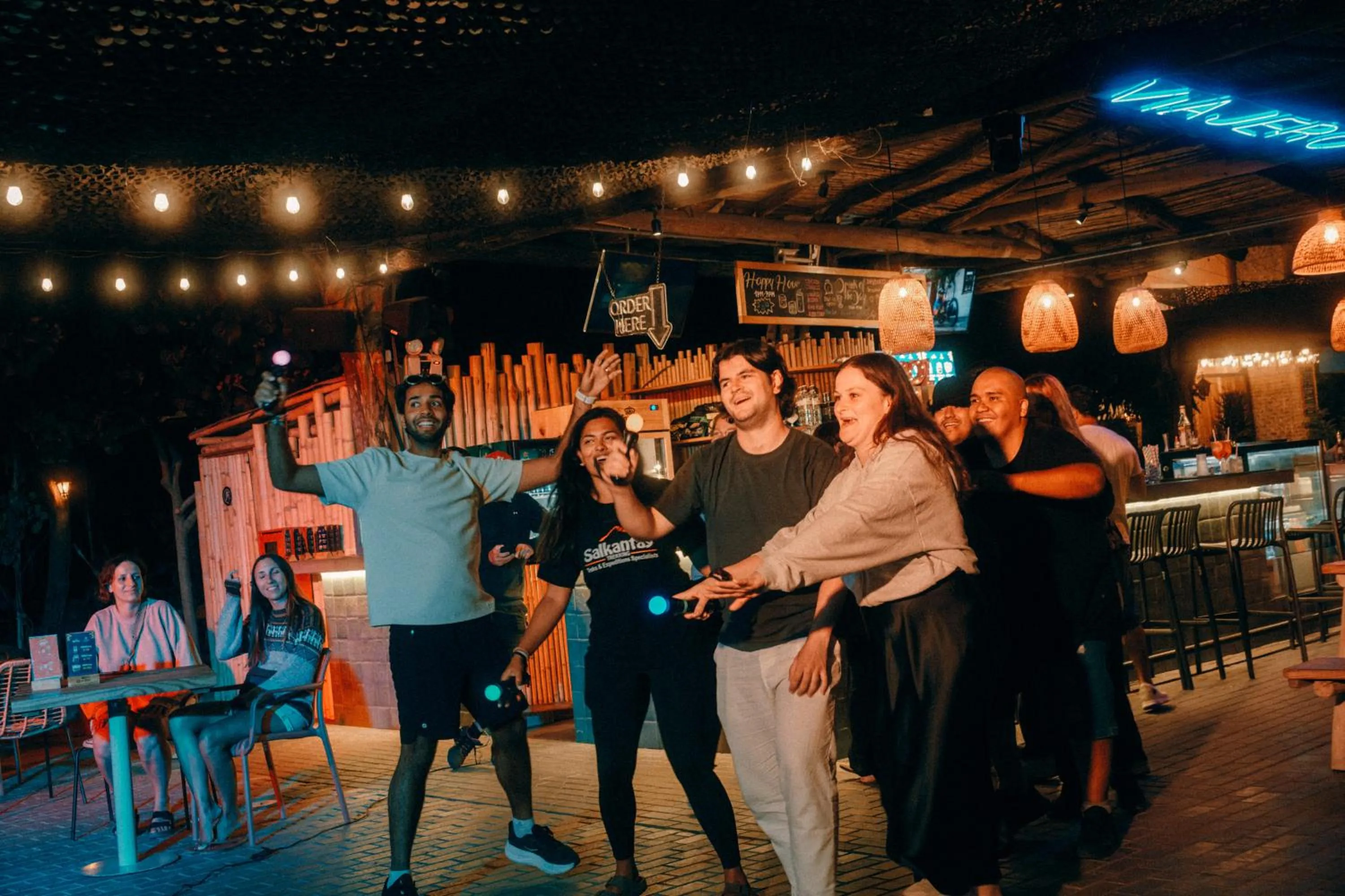 People in Viajero Huacachina Hostel