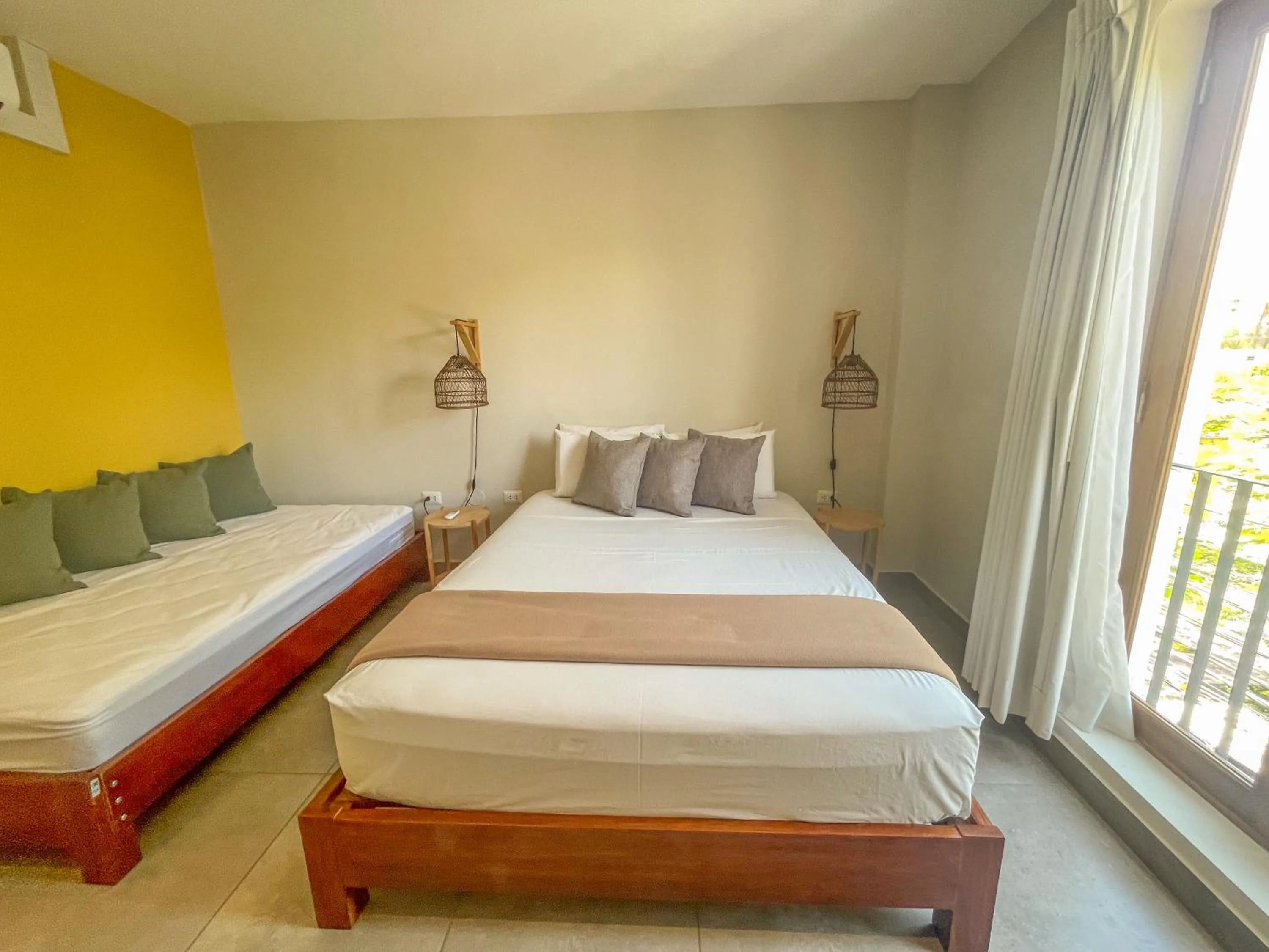 Bedroom, Bed in Viajero Huacachina Hostel