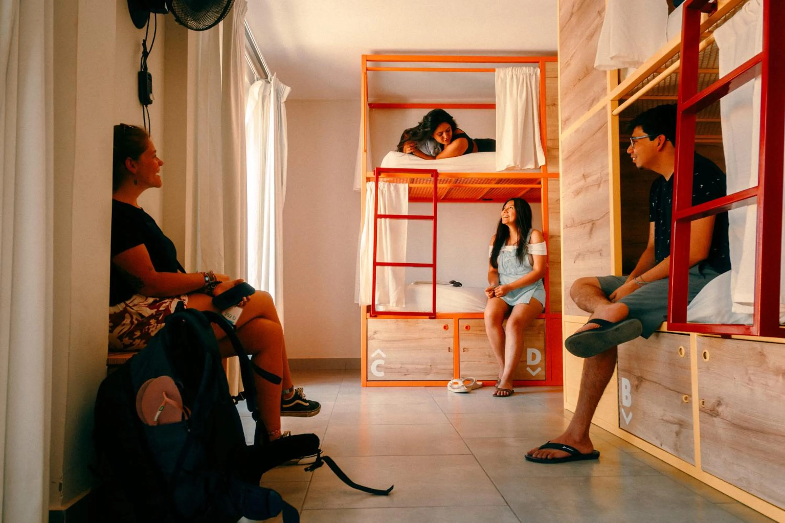 People in Viajero Huacachina Hostel